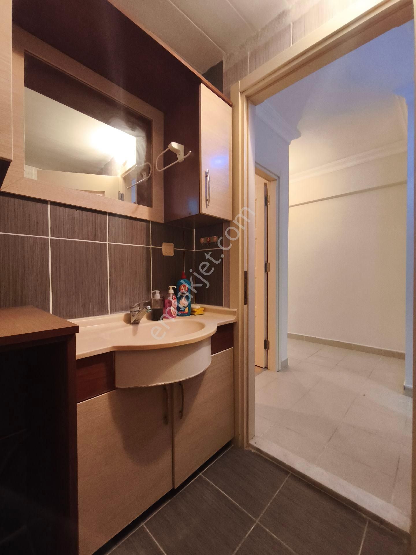Kuşadası Ege Mah Çarşıya Yakın Kiralık Daire - Görsel 10
