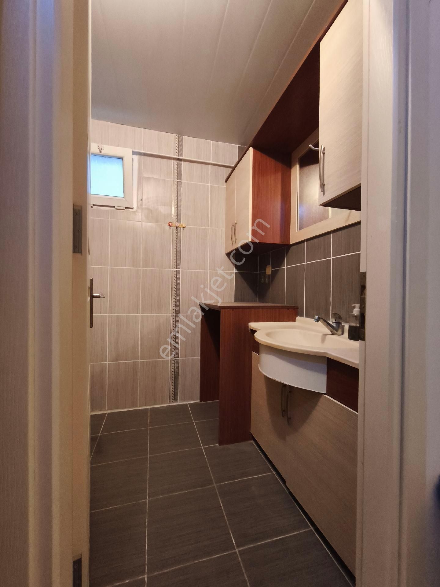 Kuşadası Ege Mah Çarşıya Yakın Kiralık Daire - Görsel 8