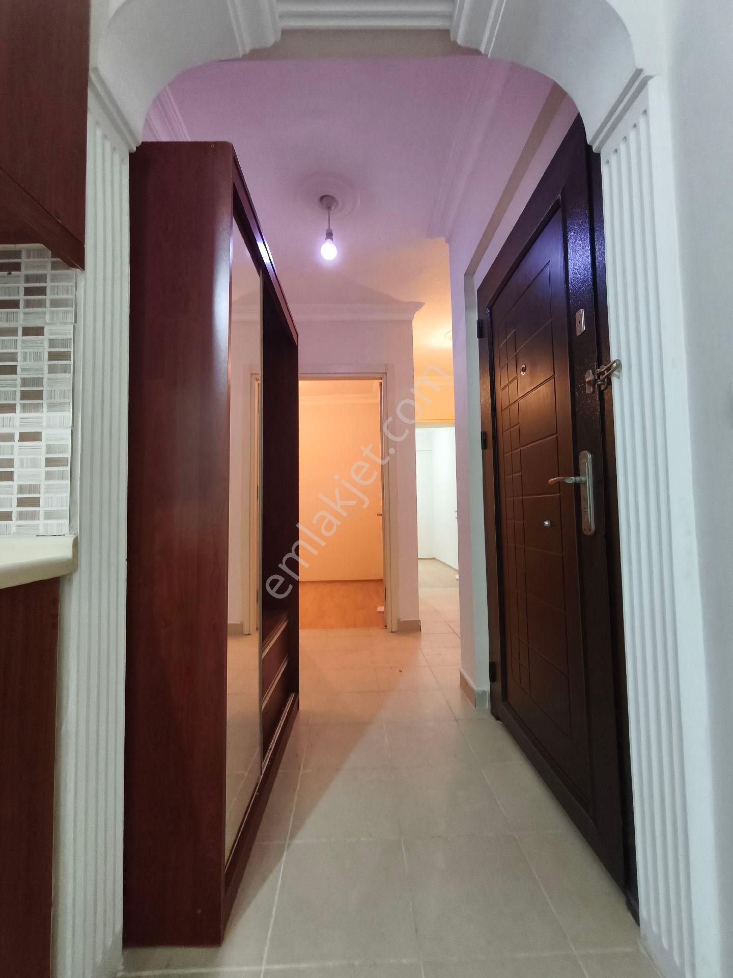 Kuşadası Ege Mah Çarşıya Yakın Kiralık Daire - Görsel 12