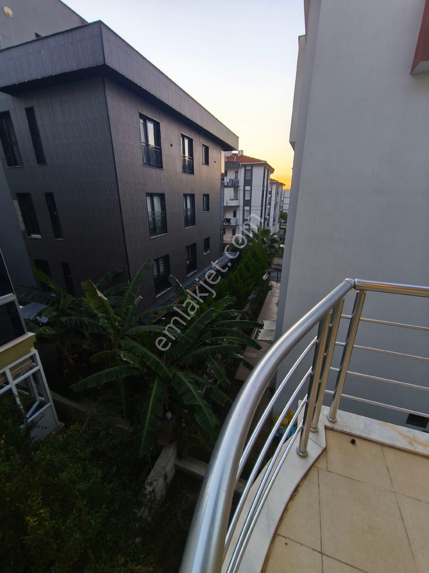 Kuşadası Ege Mah Çarşıya Yakın Kiralık Daire - Görsel 21