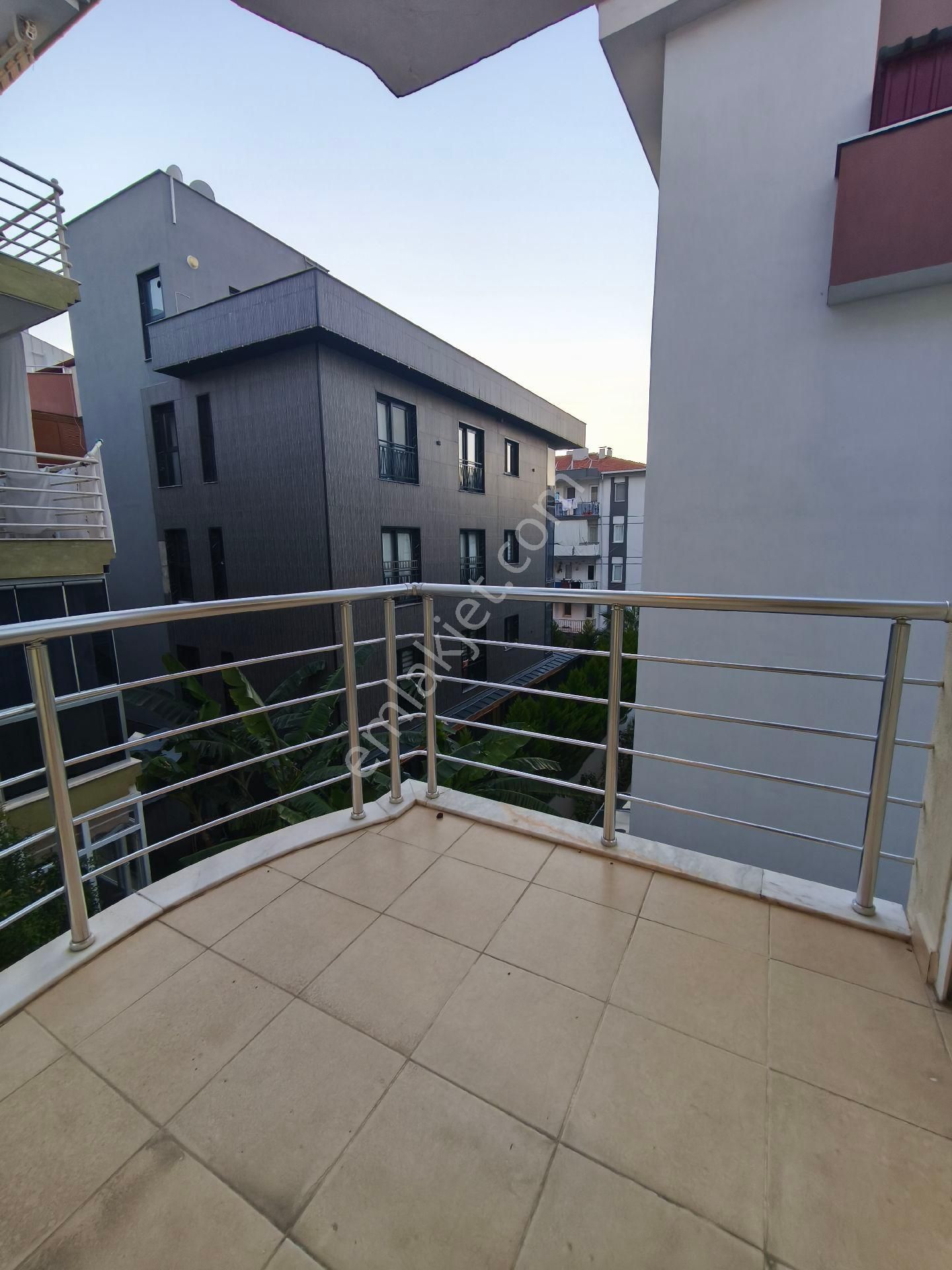 Kuşadası Ege Mah Çarşıya Yakın Kiralık Daire - Görsel 20