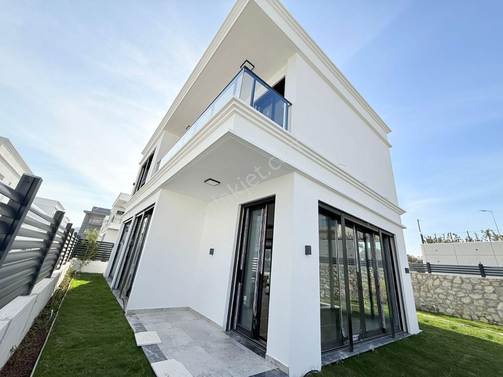 Kusadasında Satılık-özel Havuz/otopark-yerden Isıtma-lüx-500m2 Bahçe-tamamı Müstakil ( Takasa Açık) - Görsel 10