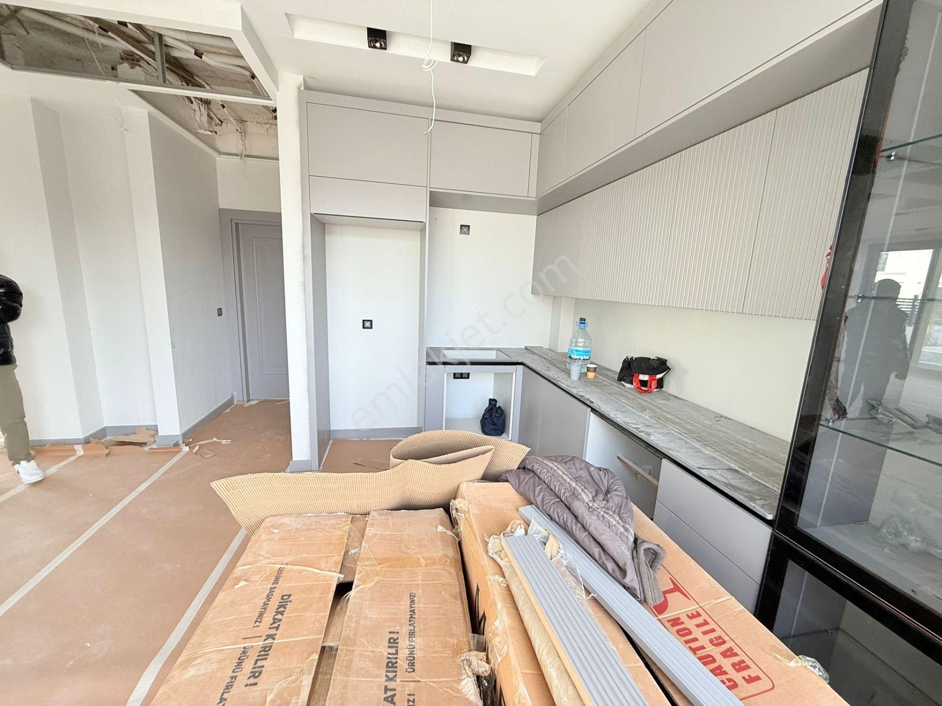 Kusadasında Satılık-özel Havuz/otopark-yerden Isıtma-lüx-500m2 Bahçe-tamamı Müstakil ( Takasa Açık) - Görsel 20