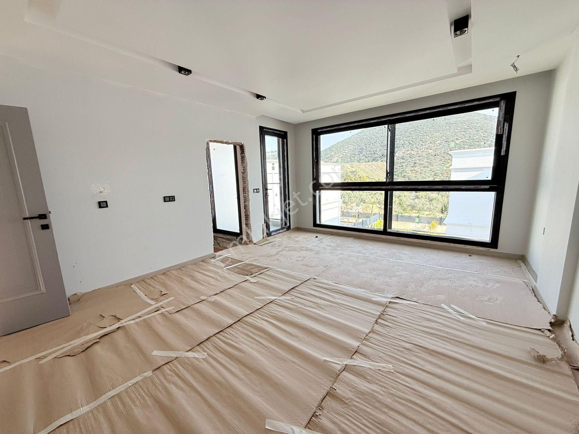 Kusadasında Satılık-özel Havuz/otopark-yerden Isıtma-lüx-500m2 Bahçe-tamamı Müstakil ( Takasa Açık) - Görsel 34