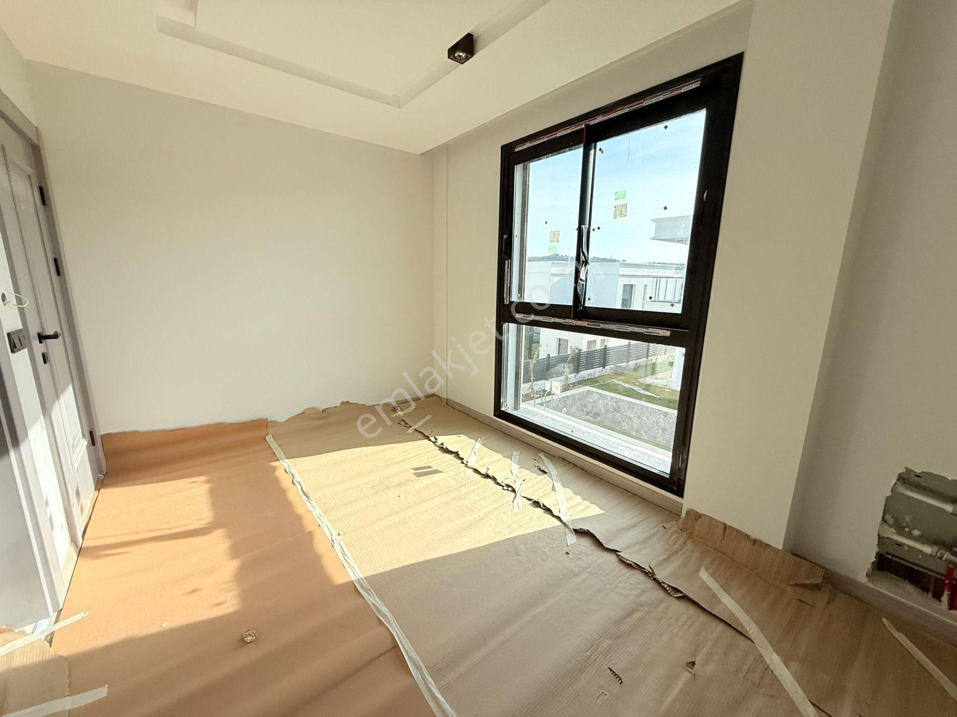 Kusadasında Satılık-özel Havuz/otopark-yerden Isıtma-lüx-500m2 Bahçe-tamamı Müstakil ( Takasa Açık) - Görsel 29