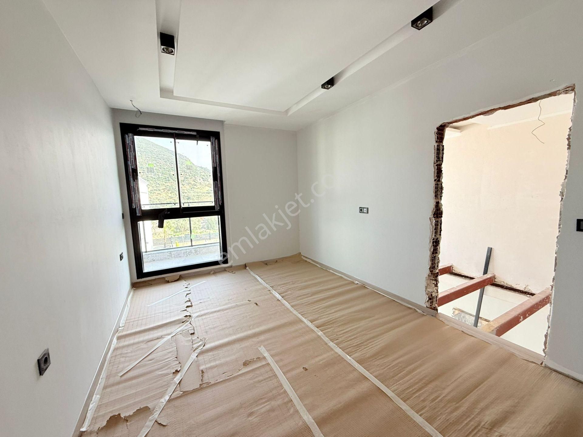 Kusadasında Satılık-özel Havuz/otopark-yerden Isıtma-lüx-500m2 Bahçe-tamamı Müstakil ( Takasa Açık) - Görsel 27