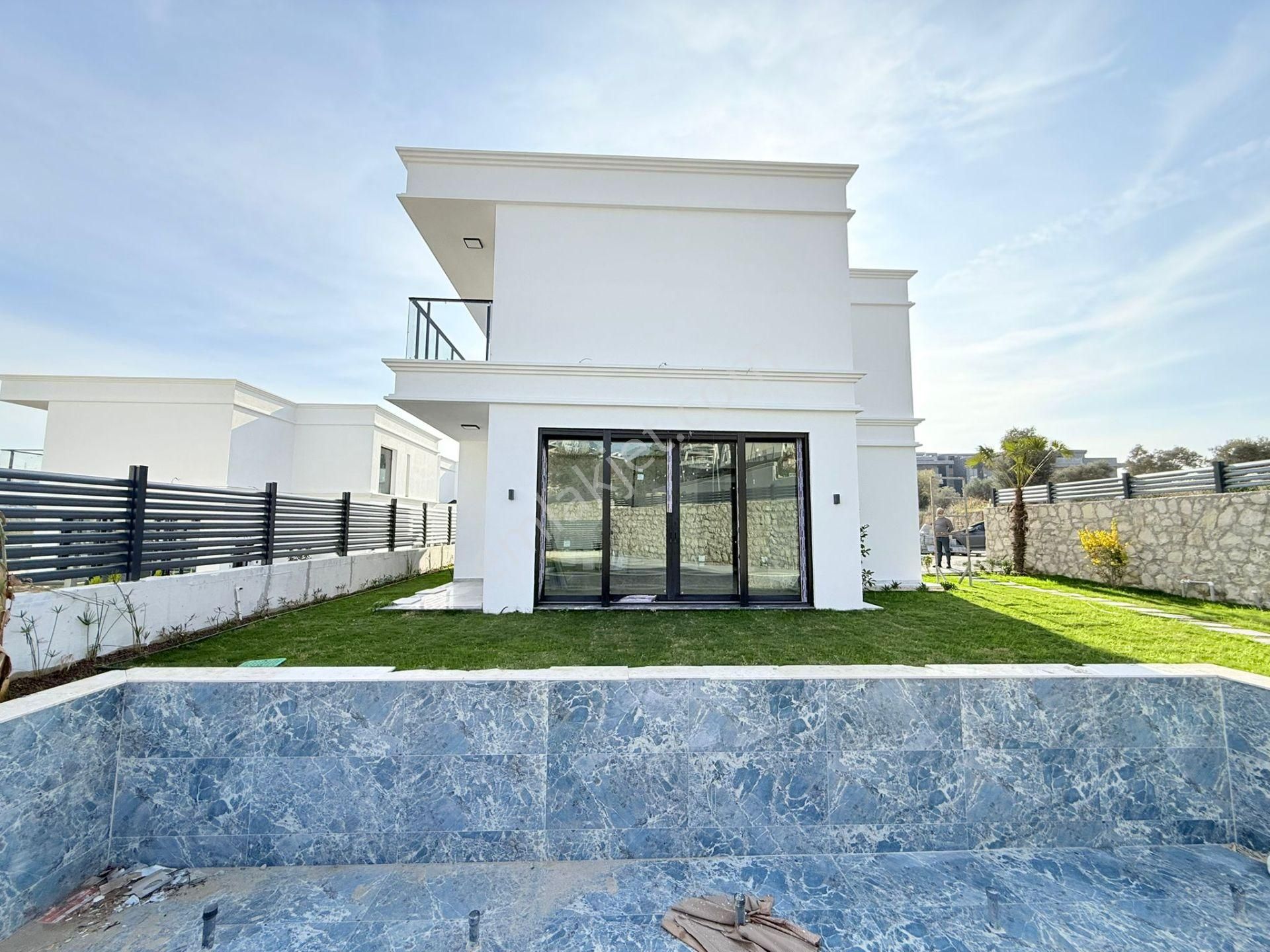 Kusadasında Satılık-özel Havuz/otopark-yerden Isıtma-lüx-500m2 Bahçe-tamamı Müstakil ( Takasa Açık) - Görsel 12