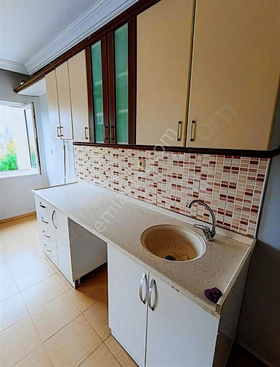 Serdar Demirbaş'tan Güzelbahçe Sitesinde 2+1 Daire - Görsel 2