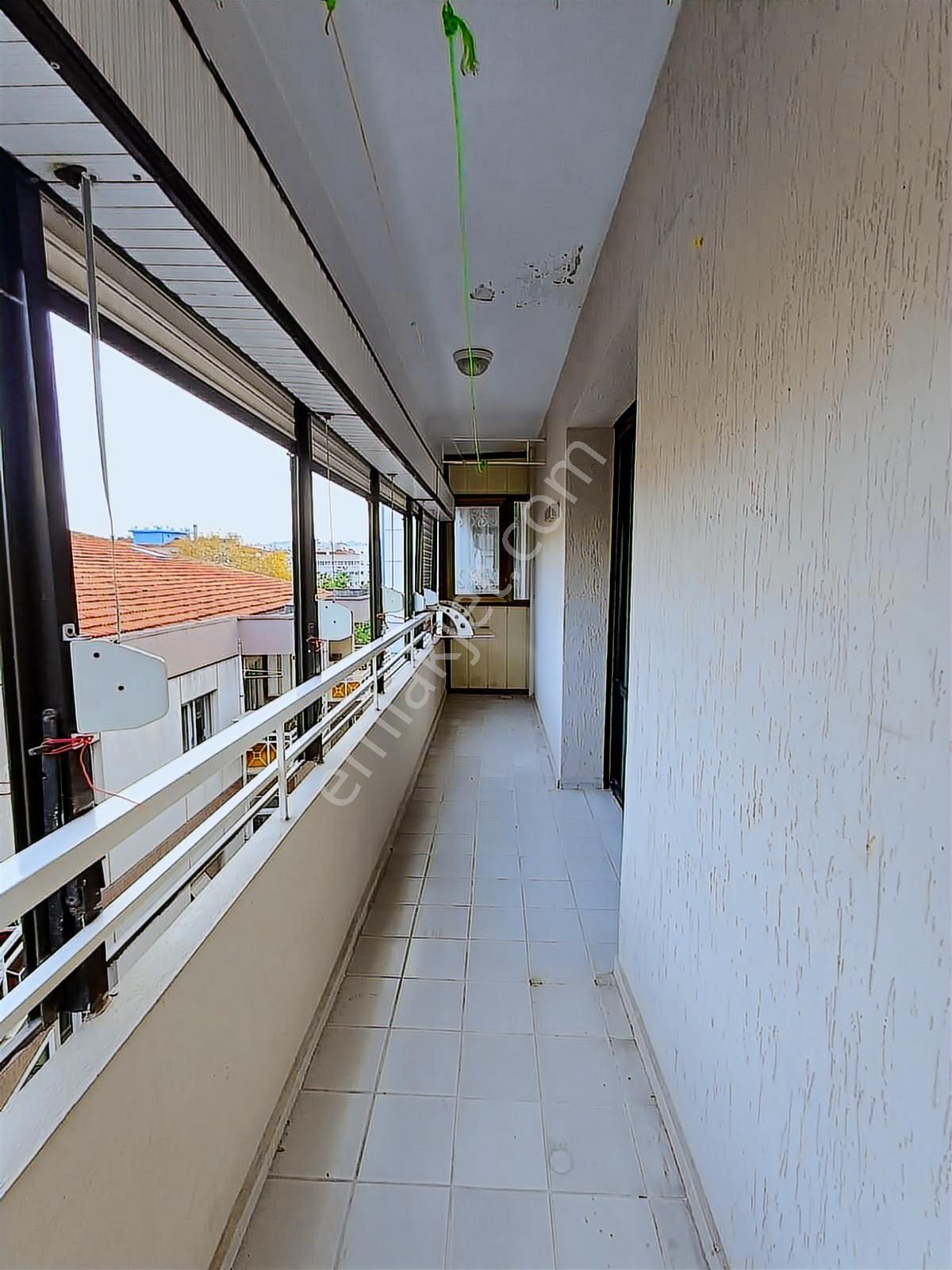 Bestekar Sadi Hoşseste Satılık 3+1 Ferah Köşe Daire - Görsel 15