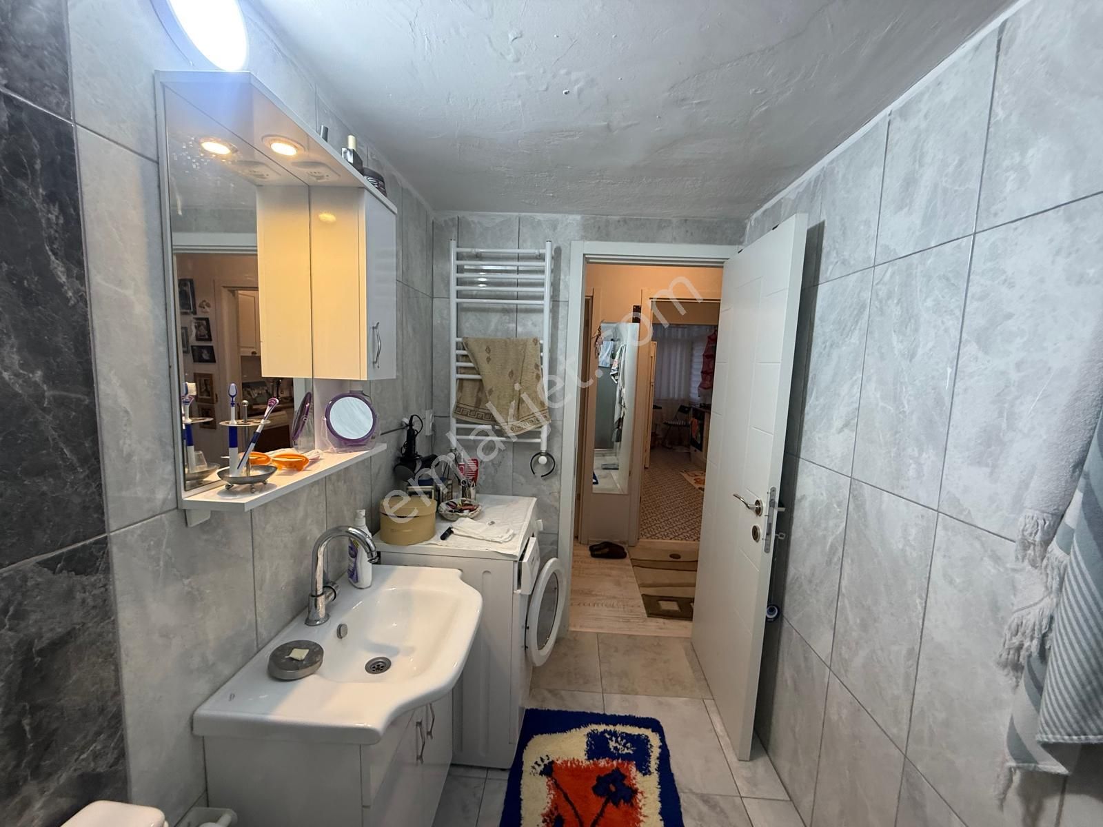 Yiğitler Mahallesinde Arakat, Doğalgazlı, Tadilatlı, 2+1 Daire - Görsel 12