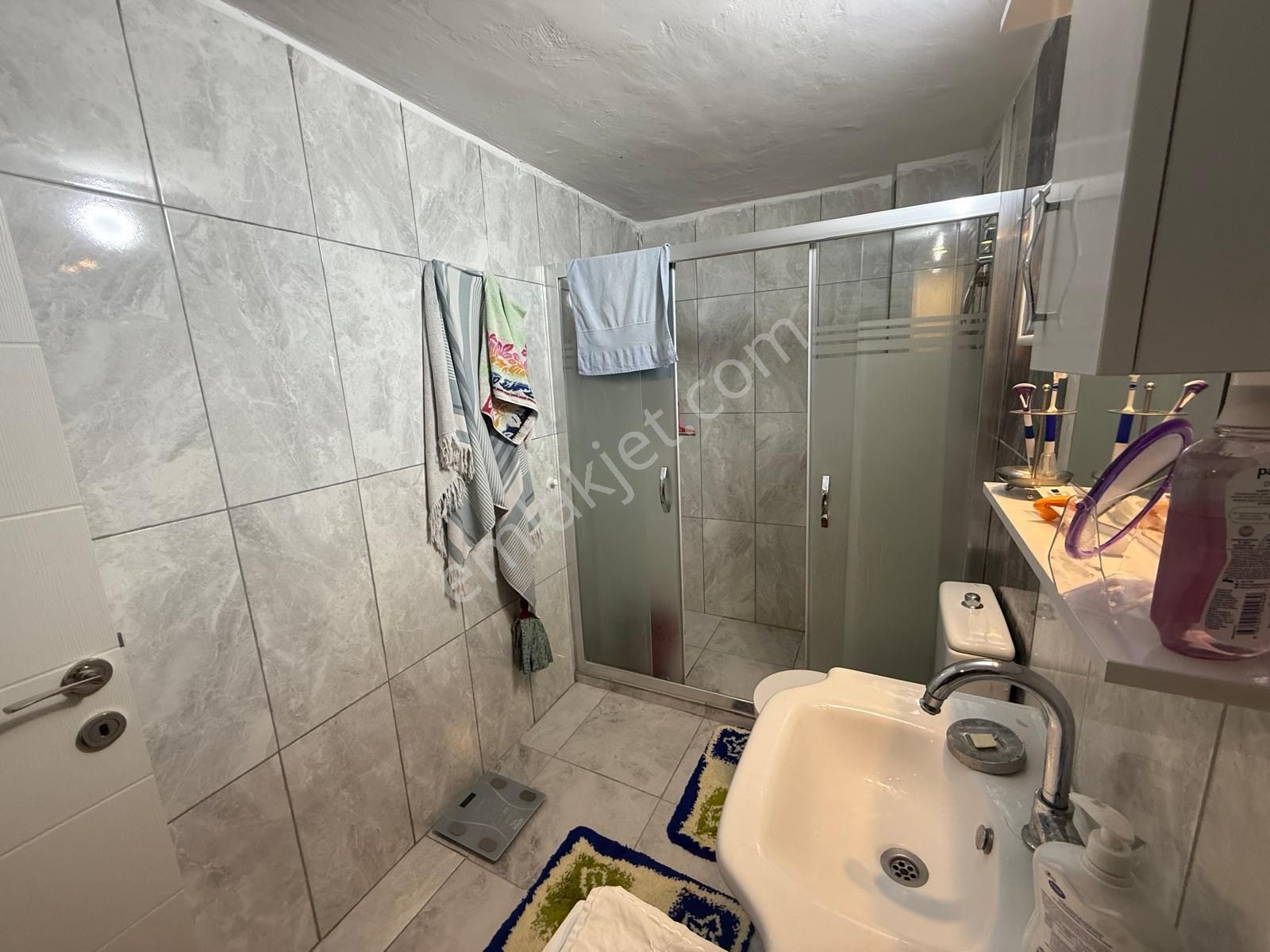 Yiğitler Mahallesinde Arakat, Doğalgazlı, Tadilatlı, 2+1 Daire - Görsel 11