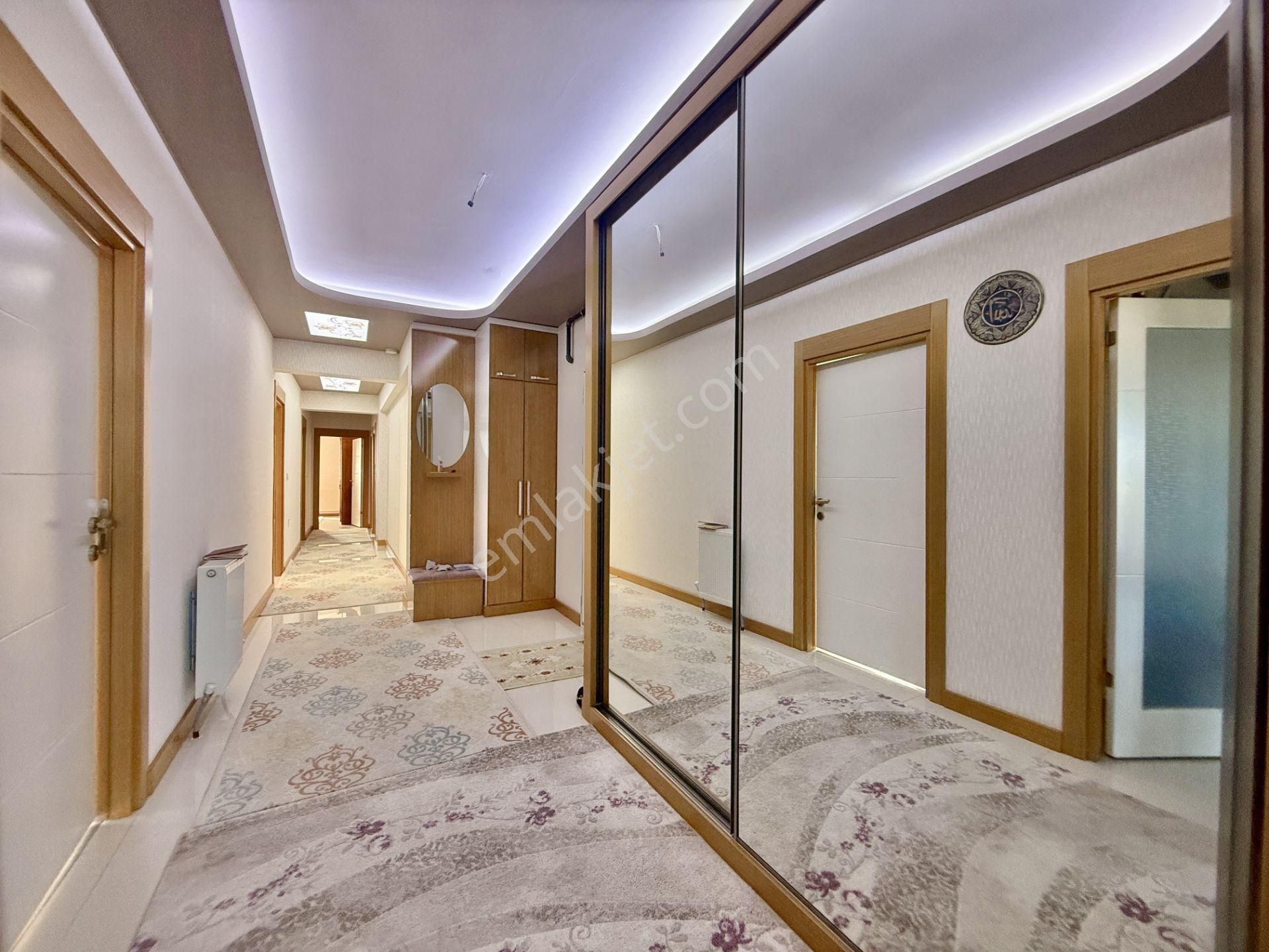 Kalecik Emlak'tan Merkez Mh'de Çift Banyolu Asansörlü 7.kat 4+1 - Görsel 19