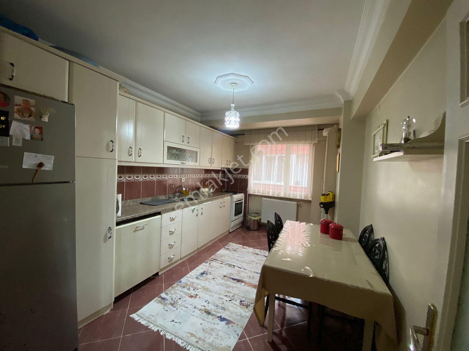 Ümraniye Namık Kemal Mahallesinde Satılık 4+1 Daire - Görsel 4