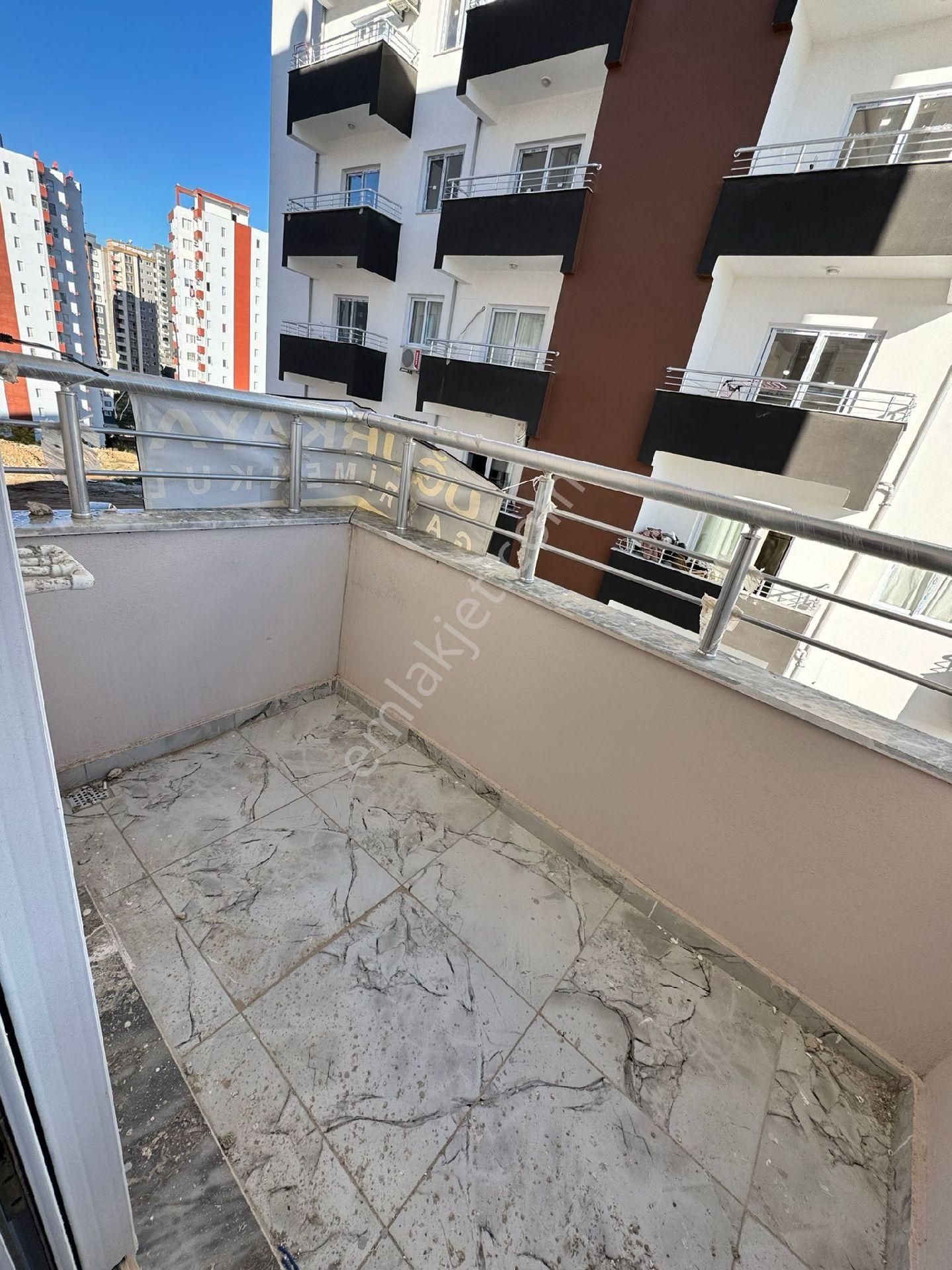 Satılık 1+1 Boynu Yoğun Mh - Görsel 8