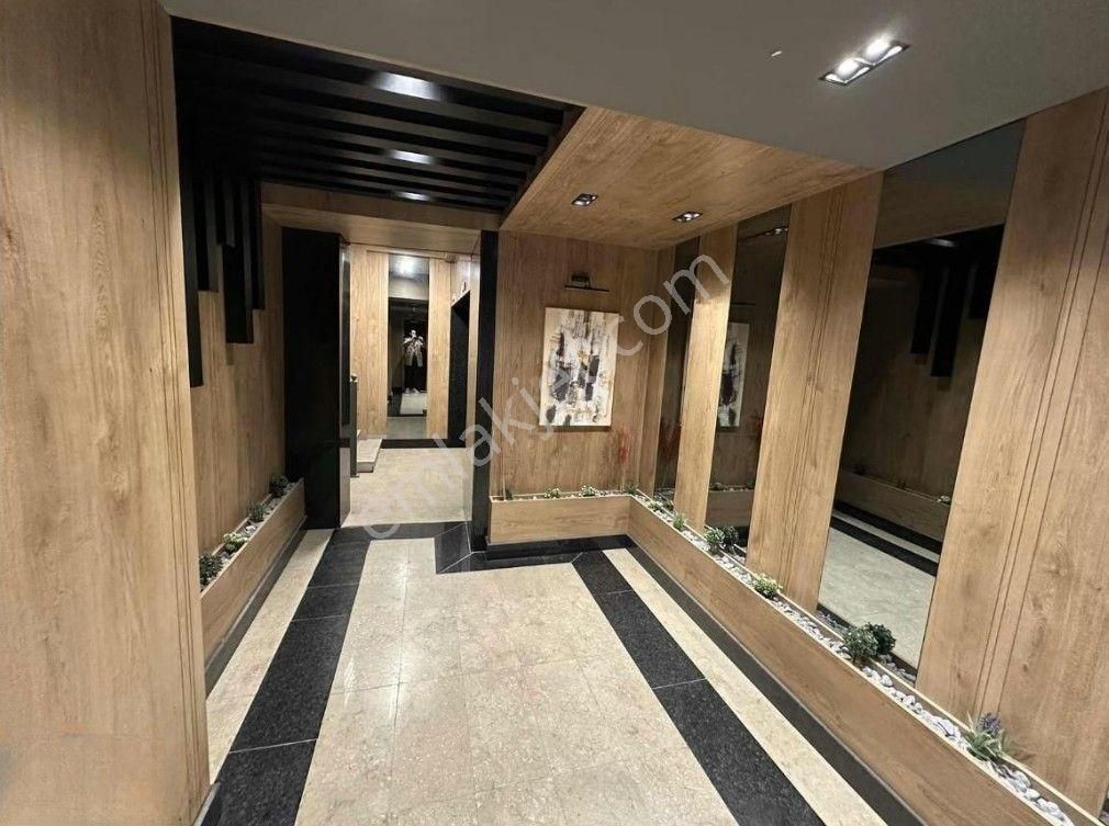 Boş... Erenköy Etemefendideyeni 130 M2 Balkonlu Önü Açık Ferah Ebeveyn Banyo Mevcuttur - Görsel 15