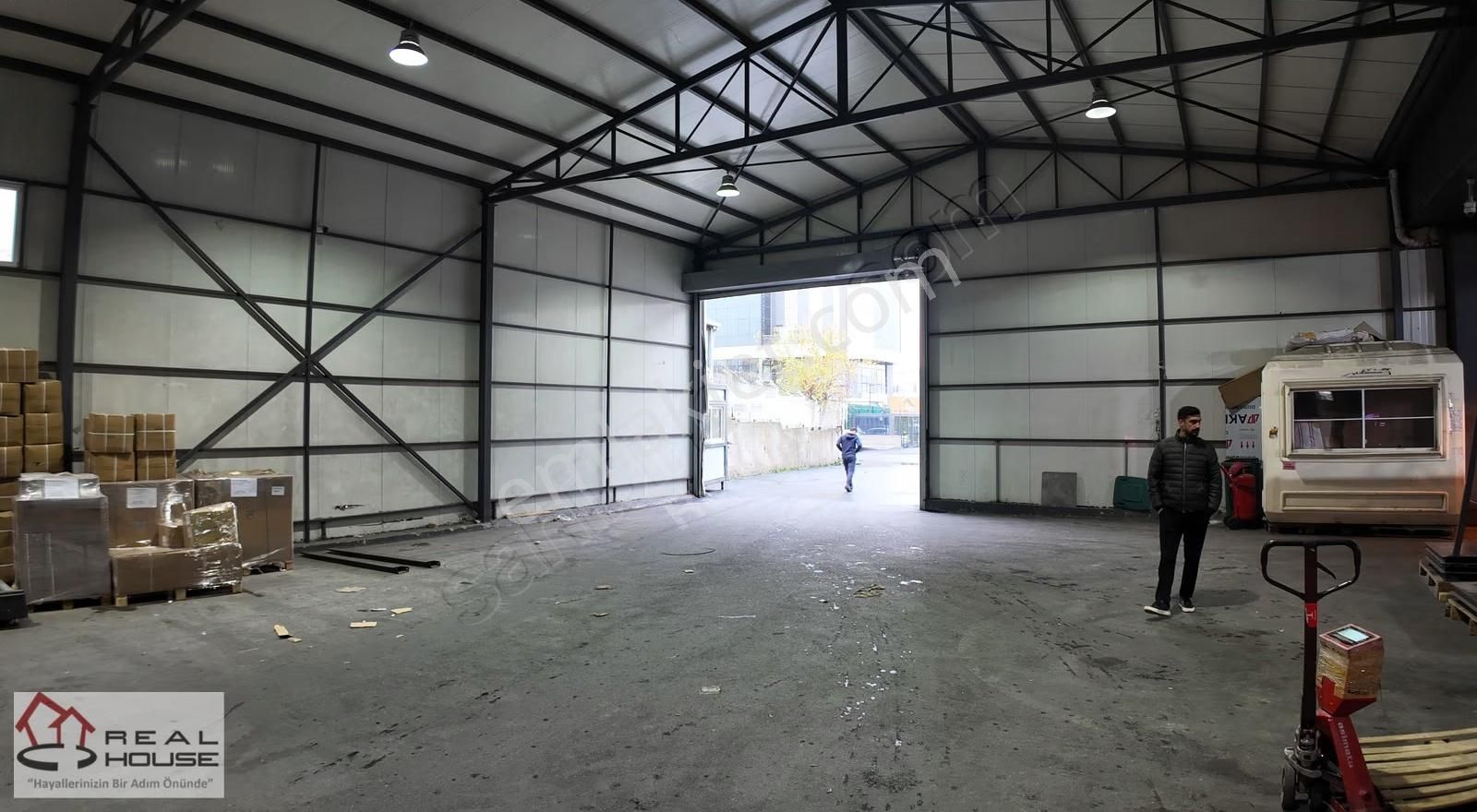 Yenibosna Lojistik Bölgesinde 3300 M² Kiralık Depo-antrepo - Görsel 32