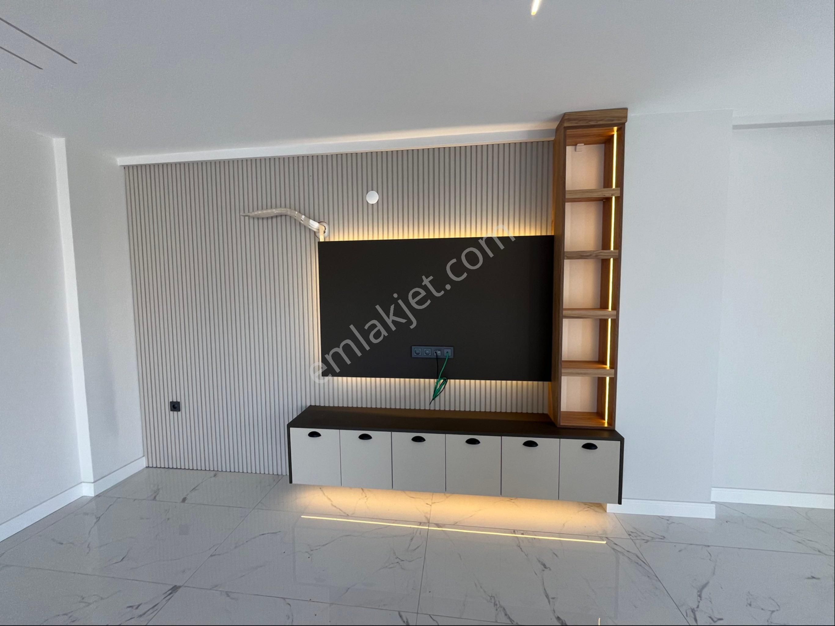 Zirve Gayrimenkul'den Sıfır Tam Mustakil Havuzlu Villa - Görsel 15