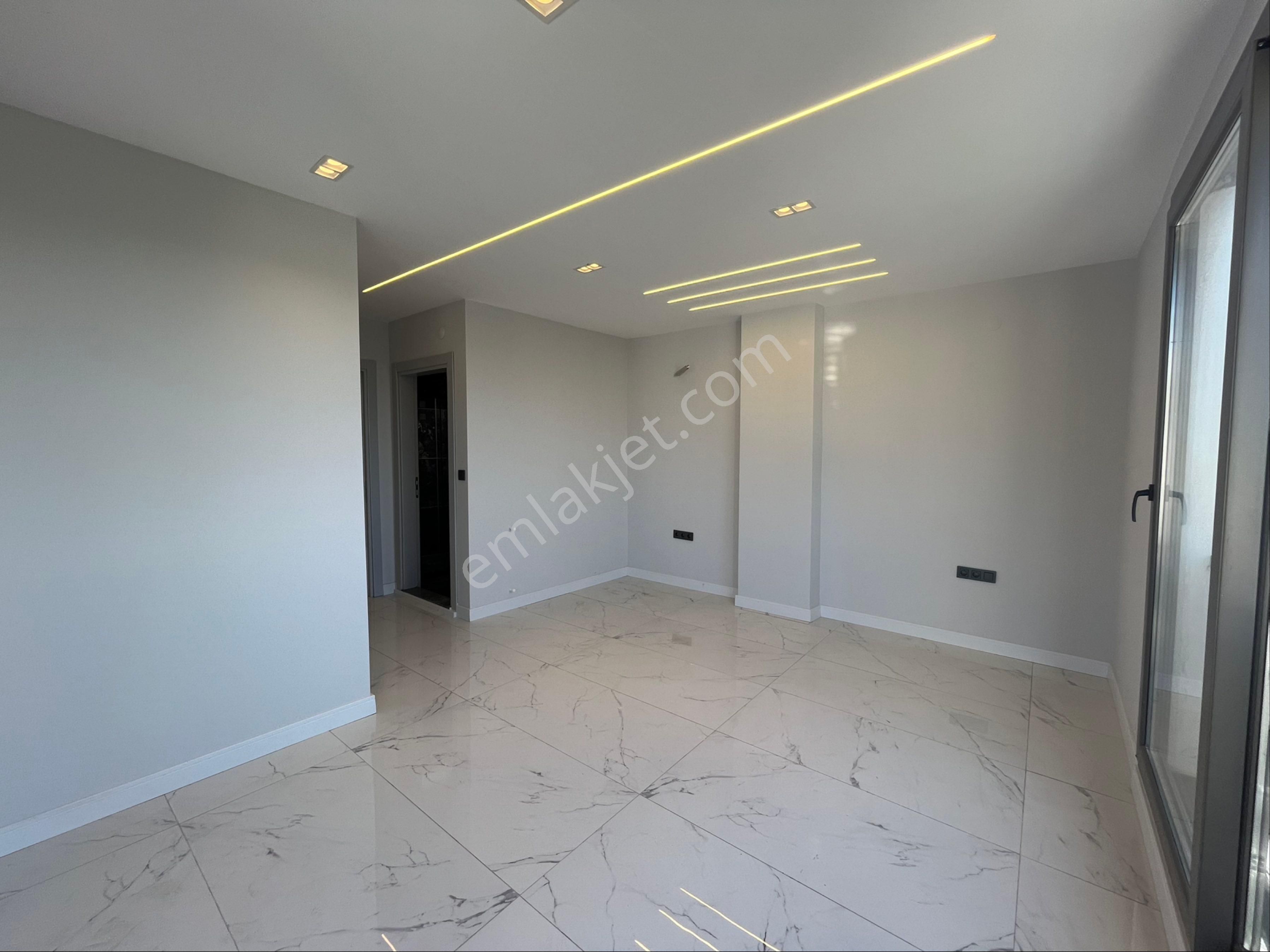 Zirve Gayrimenkul'den Sıfır Tam Mustakil Havuzlu Villa - Görsel 32