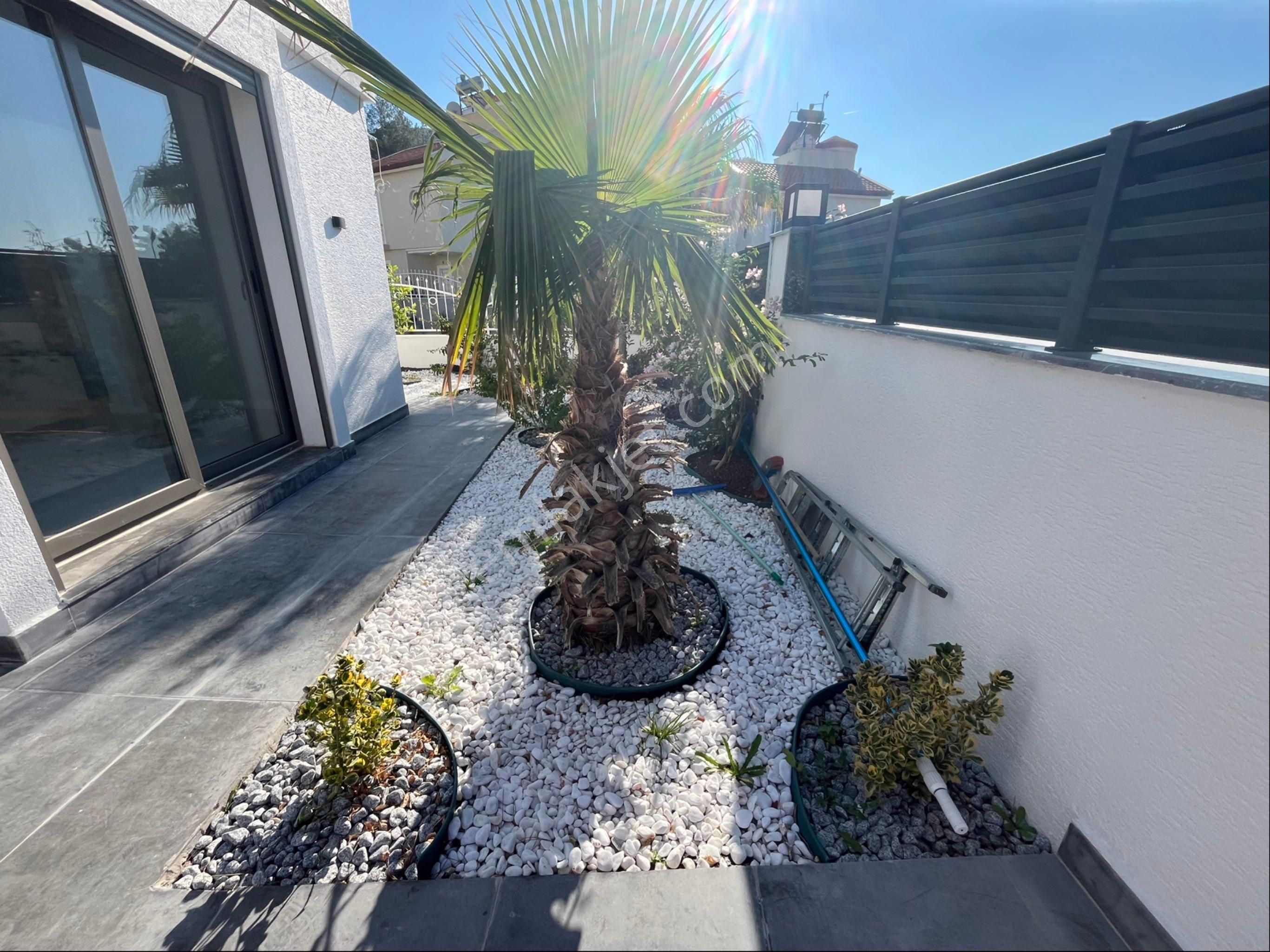 Zirve Gayrimenkul'den Sıfır Tam Mustakil Havuzlu Villa - Görsel 7