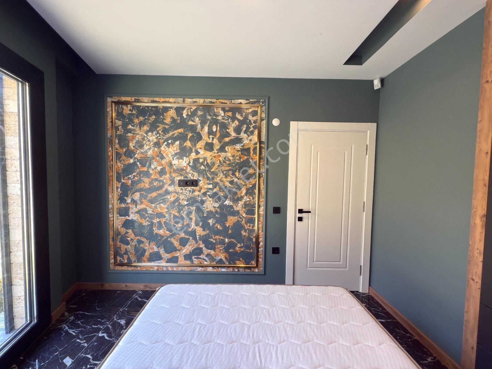 Kusadasında Satılık-özel Havuz/otopark-yerden Isıtma-lüx-480 M2 Bahçe-full Esyalı-tamamı Müstakil - Görsel 21