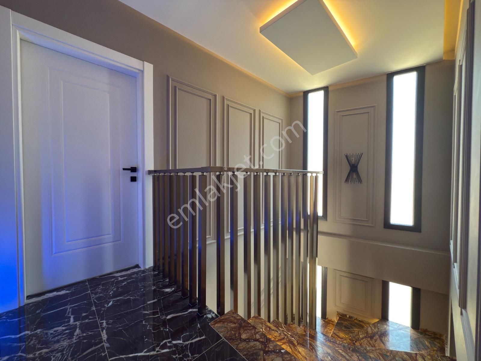 Kusadasında Satılık-özel Havuz/otopark-yerden Isıtma-lüx-480 M2 Bahçe-full Esyalı-tamamı Müstakil - Görsel 26