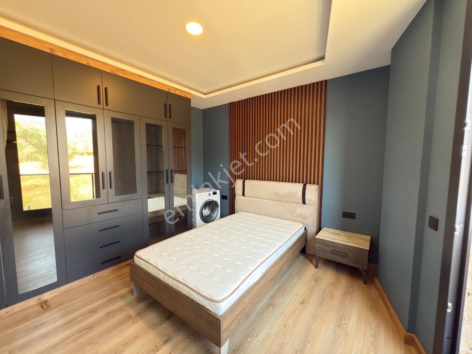 Kusadasında Satılık-özel Havuz/otopark-yerden Isıtma-lüx-480 M2 Bahçe-full Esyalı-tamamı Müstakil - Görsel 24