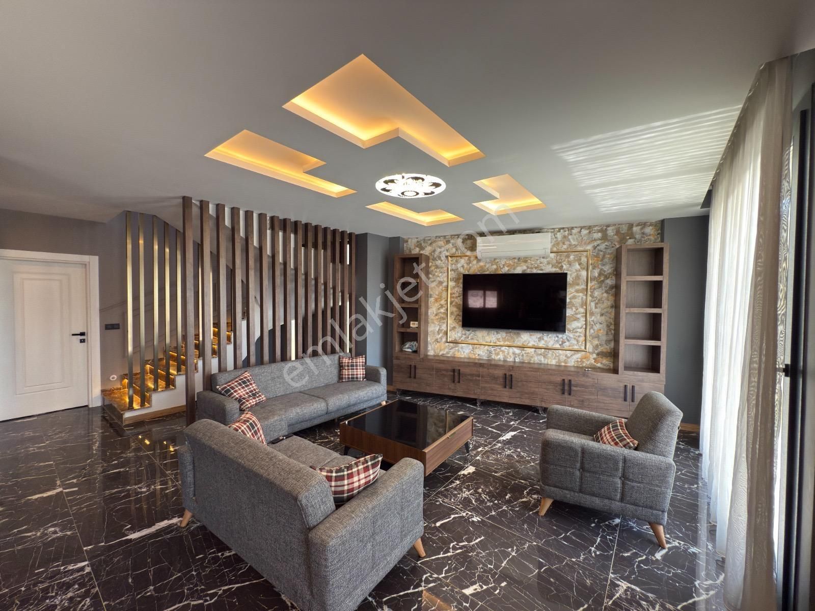 Kusadasında Satılık-özel Havuz/otopark-yerden Isıtma-lüx-480 M2 Bahçe-full Esyalı-tamamı Müstakil - Görsel 14