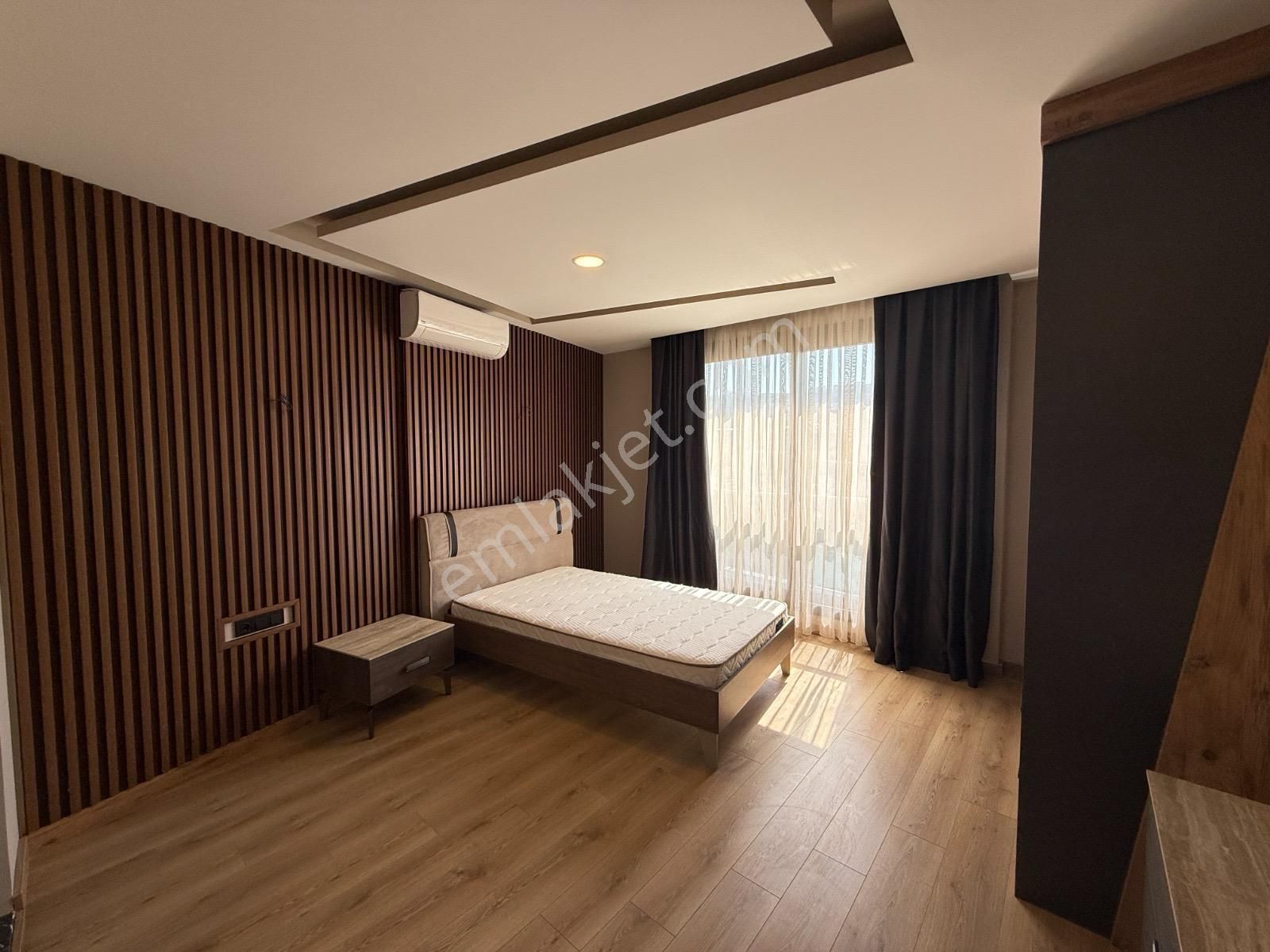 Kusadasında Satılık-özel Havuz/otopark-yerden Isıtma-lüx-480 M2 Bahçe-full Esyalı-tamamı Müstakil - Görsel 31