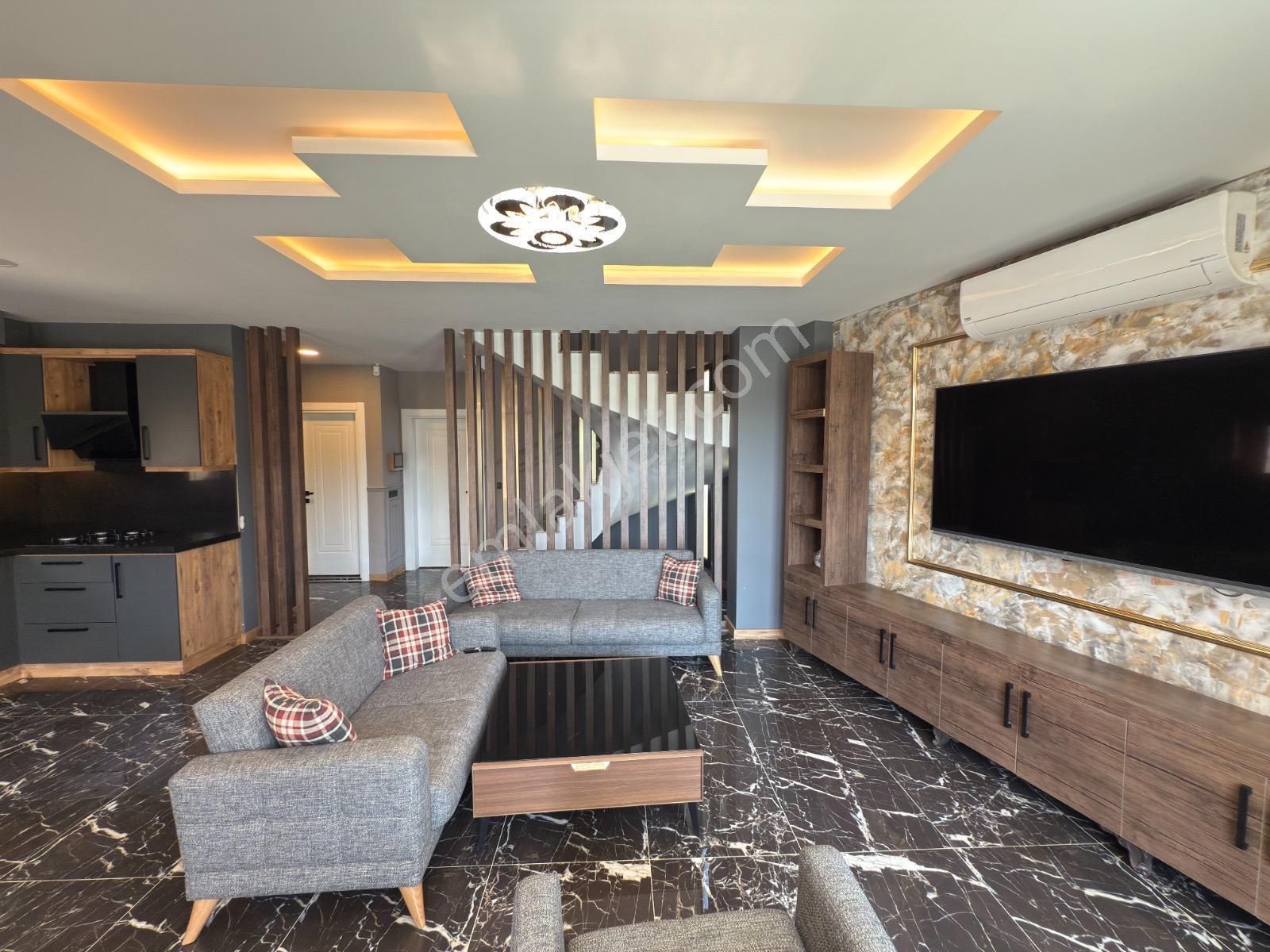 Kusadasında Satılık-özel Havuz/otopark-yerden Isıtma-lüx-480 M2 Bahçe-full Esyalı-tamamı Müstakil - Görsel 9