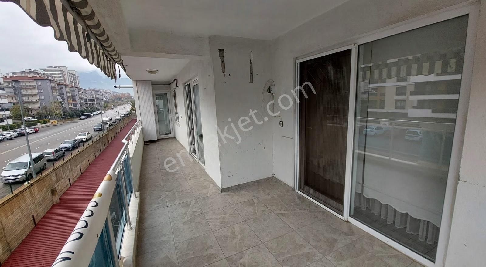 Şemikler'de, Site İçi Arakat 3+1 Fırsat Daire - Görsel 29