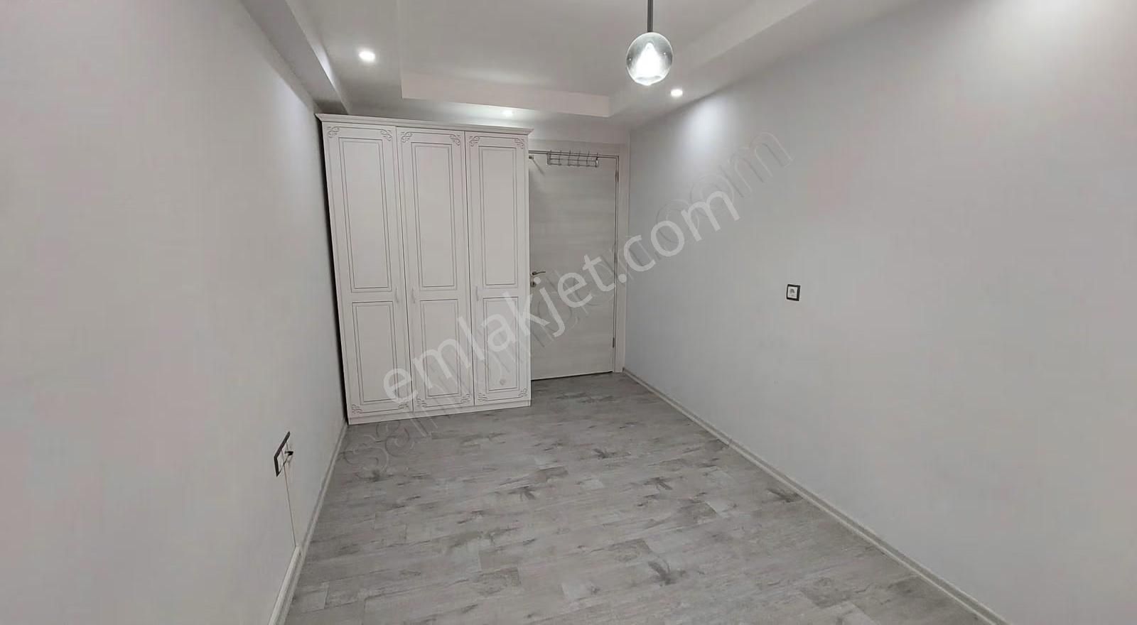Şemikler'de, Site İçi Arakat 3+1 Fırsat Daire - Görsel 12