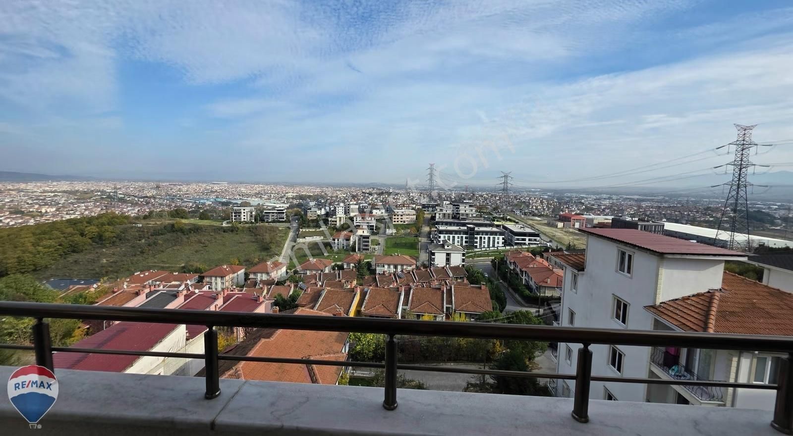 Serdivan'da Müstakil Girişli & Panoramik Manzaralı 5+2 Daire - Görsel 10
