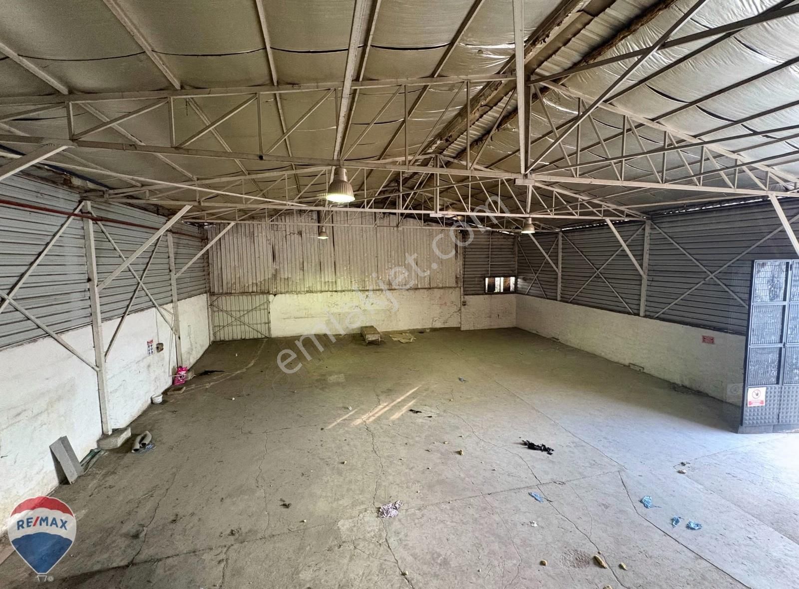 Remax Mavi'den Adapazarın'da Geniş/yüksek Kullanımlı 1230m2 Depo - Görsel 10