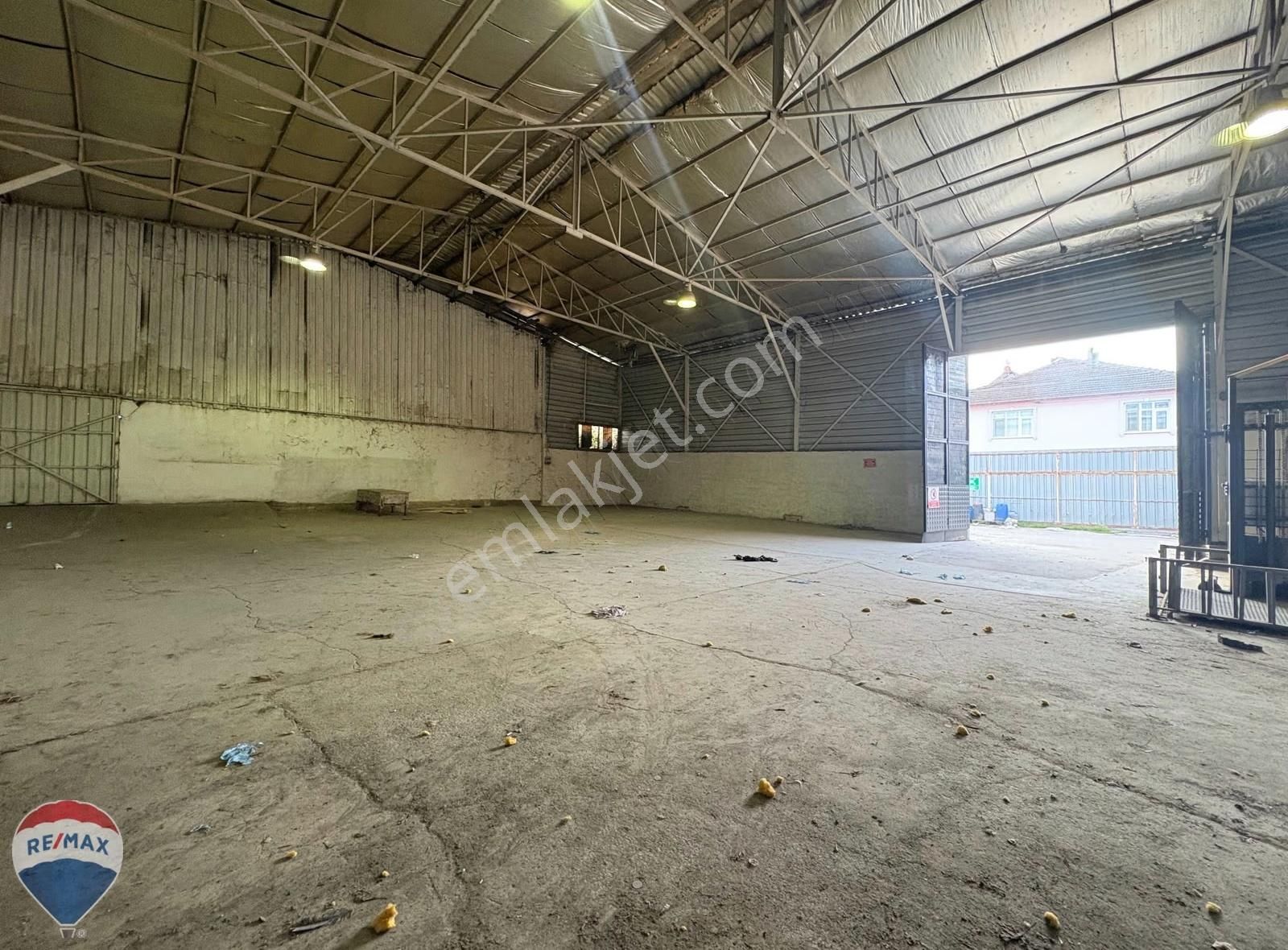 Remax Mavi'den Adapazarın'da Geniş/yüksek Kullanımlı 1230m2 Depo - Görsel 13