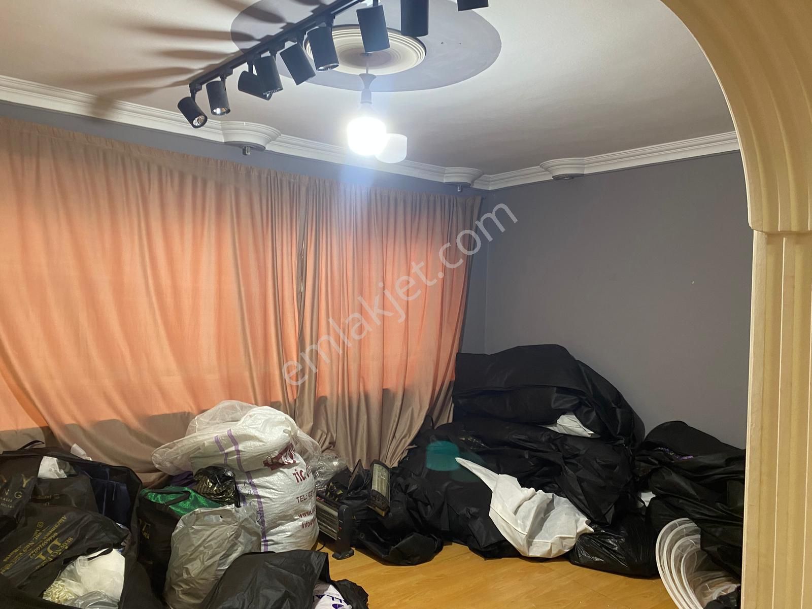 Osmangazi Alacamescit De Merkezi Konumda Kiralık Büro Ofis - Görsel 16