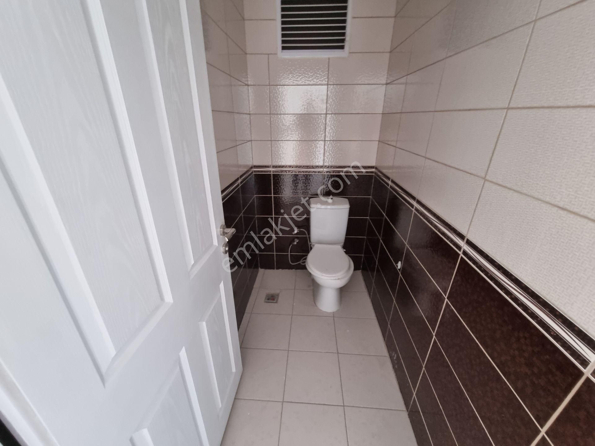 Aras Sokak'ta 5+1 Dubleks Çift Kapalı Teraslı Full Yapılı Masrafsız - Görsel 28