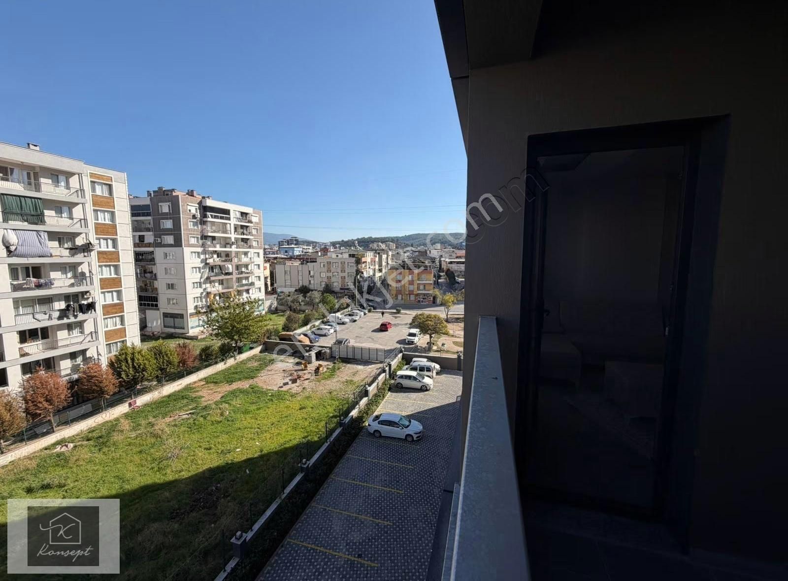 Konsept'den Site İçi-eşyalı-açık Havuzlu-güvenlikli Kiralık 1+1 - Görsel 5
