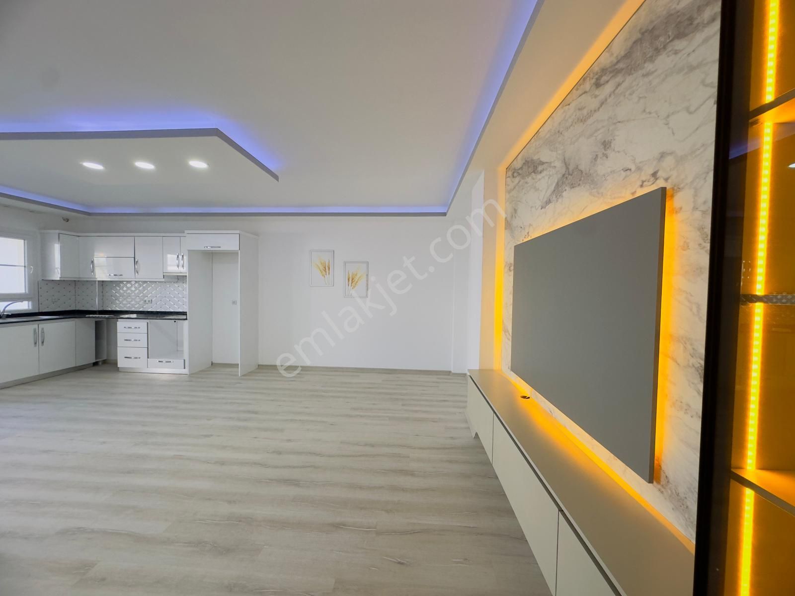Didim Efeler'de Havuzlu Site İçinde Asansörlü 3+1 Daire - Görsel 21