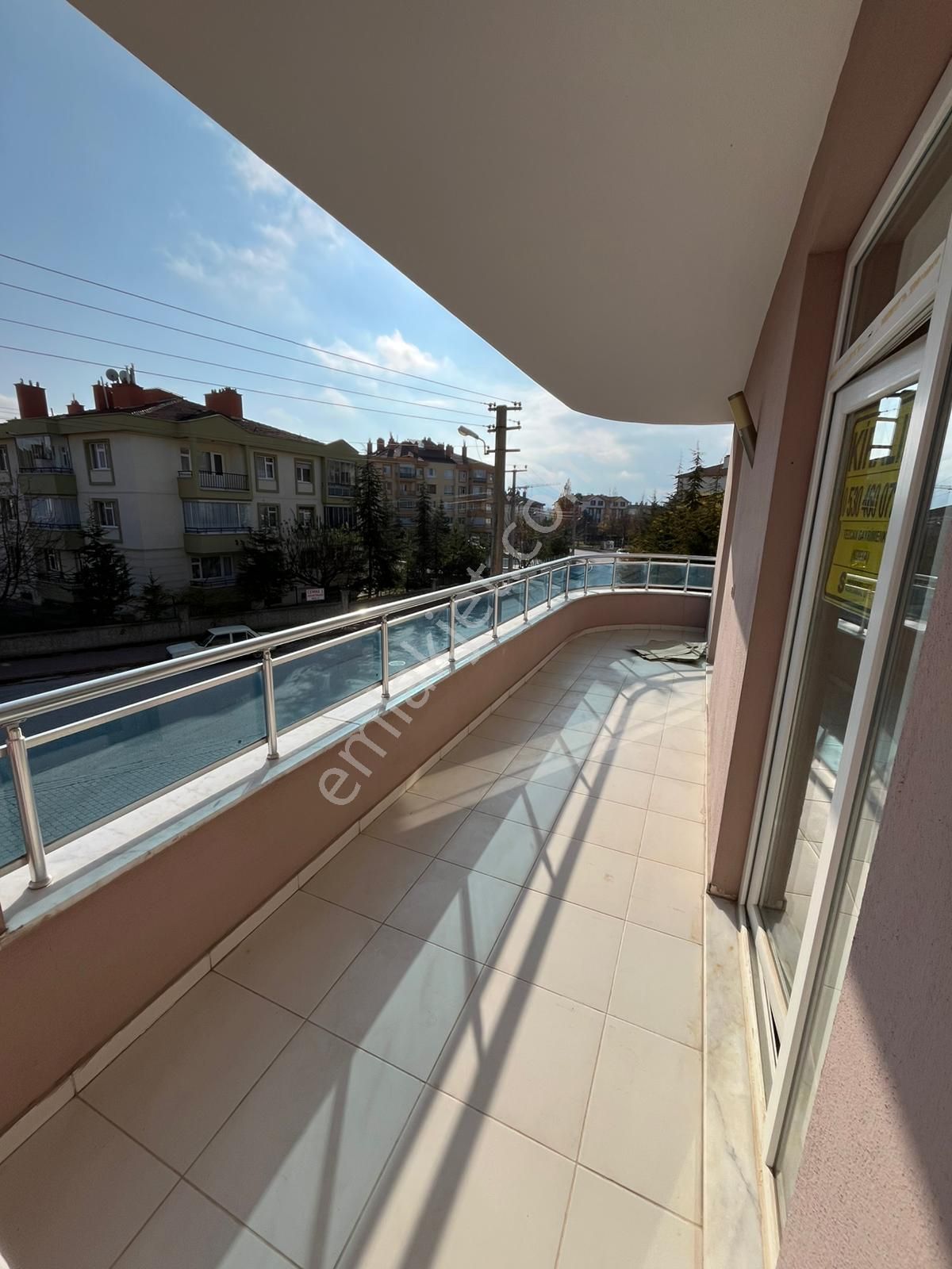 Tezcan Dan Kosovada Bakımlı Kirelık Daire - Görsel 16