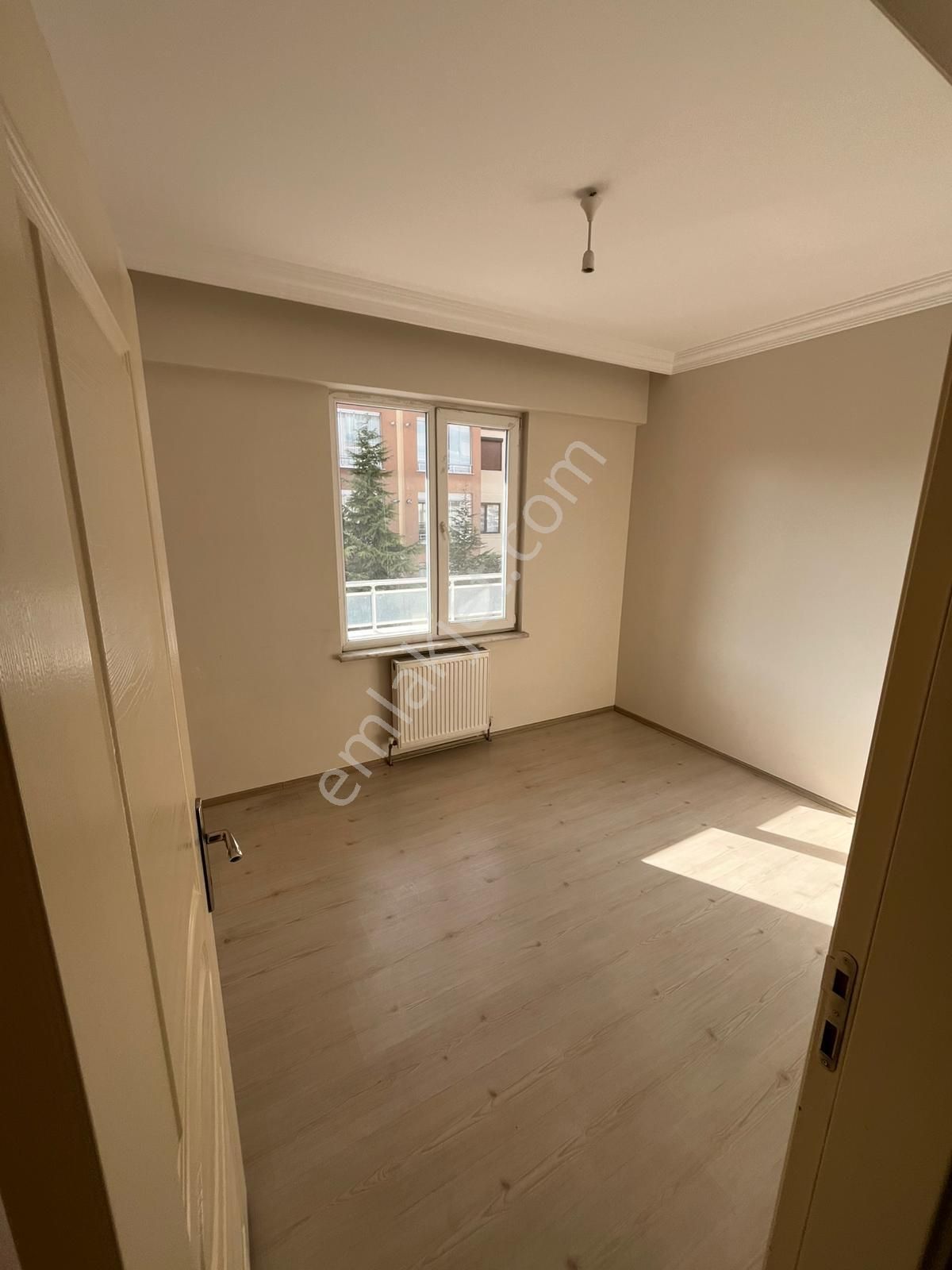 Tezcan Dan Kosovada Bakımlı Kirelık Daire - Görsel 17