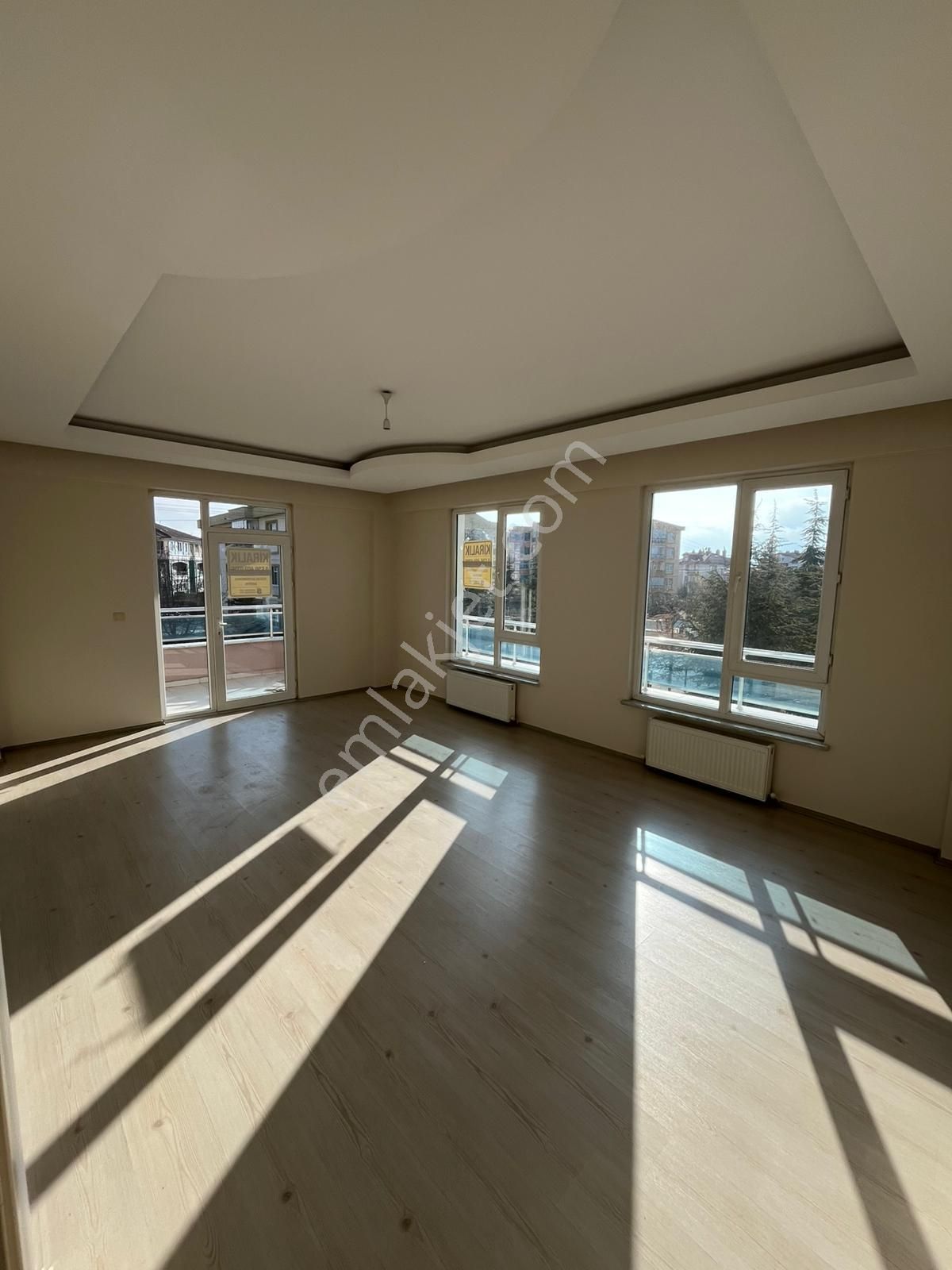 Tezcan Dan Kosovada Bakımlı Kirelık Daire - Görsel 14