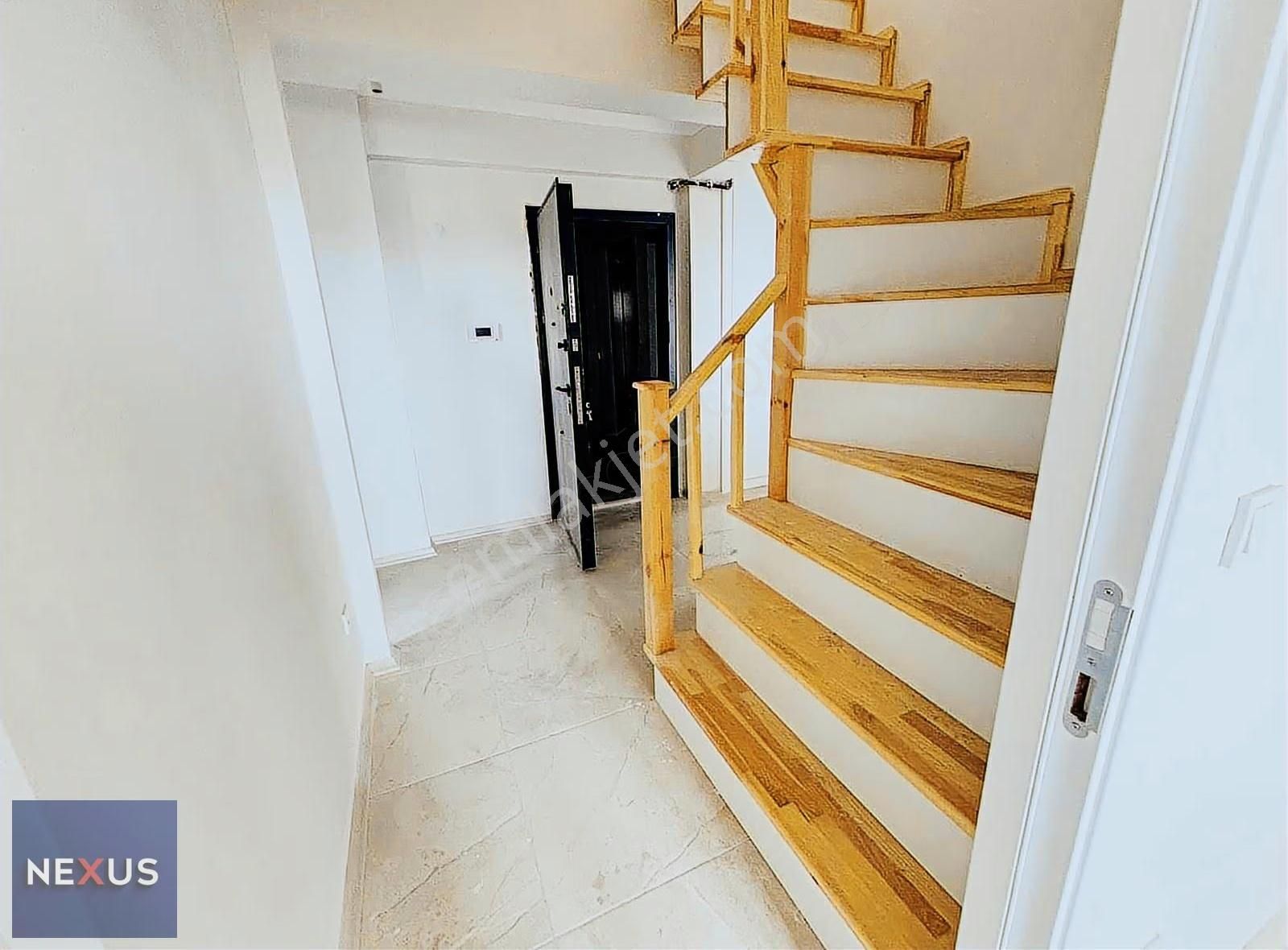 Sultanbeyli Mehmet Akif Mahallesi Satılık 4+1 Boş Üst Dublex - Görsel 6