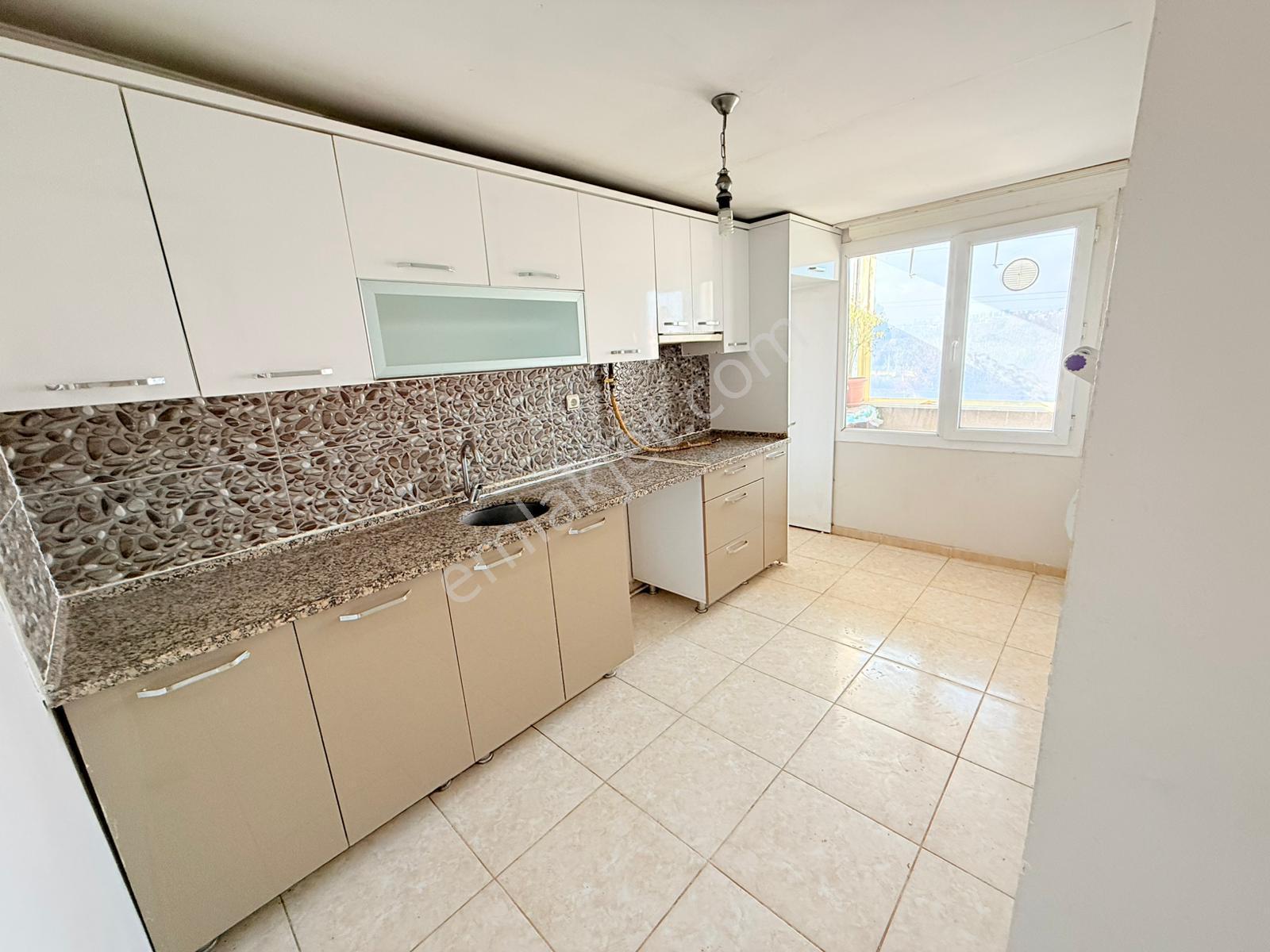 🏡 Kuşlu Bahçe Mahallesi 🏡 ✅5+1 230 M2 3 Katlının Çatı Dubleksi ❇️full Özelikli - Görsel 7