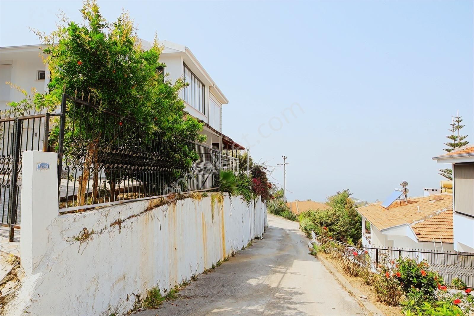 Alanya'da Keşefli Mah Deniz Manzaralı Uygun Fiyatl Eşyalı Villa - Görsel 17