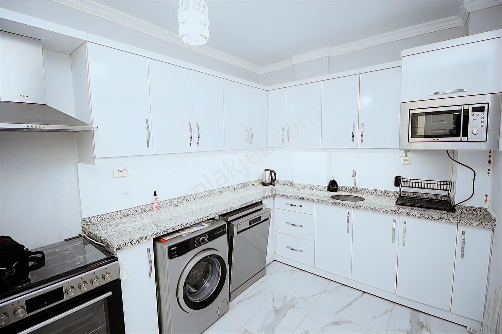 Alanya'da Keşefli Mah Deniz Manzaralı Uygun Fiyatl Eşyalı Villa - Görsel 19