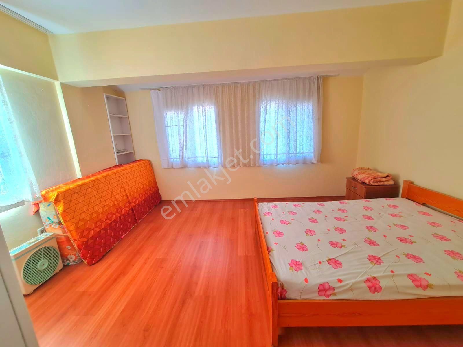 Ata Emlak'tan Plaja 200 Mt. 3+1 Bahçeli Villa - Görsel 22