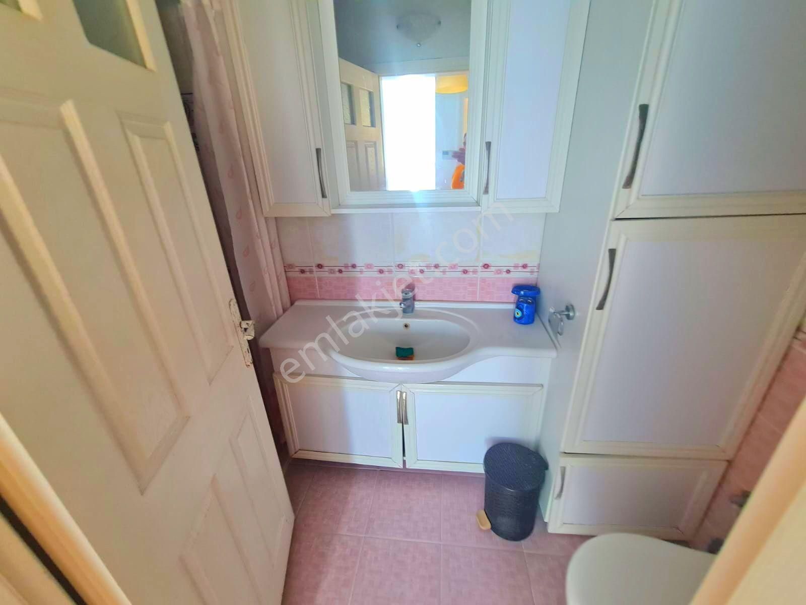 Ata Emlak'tan Plaja 200 Mt. 3+1 Bahçeli Villa - Görsel 24