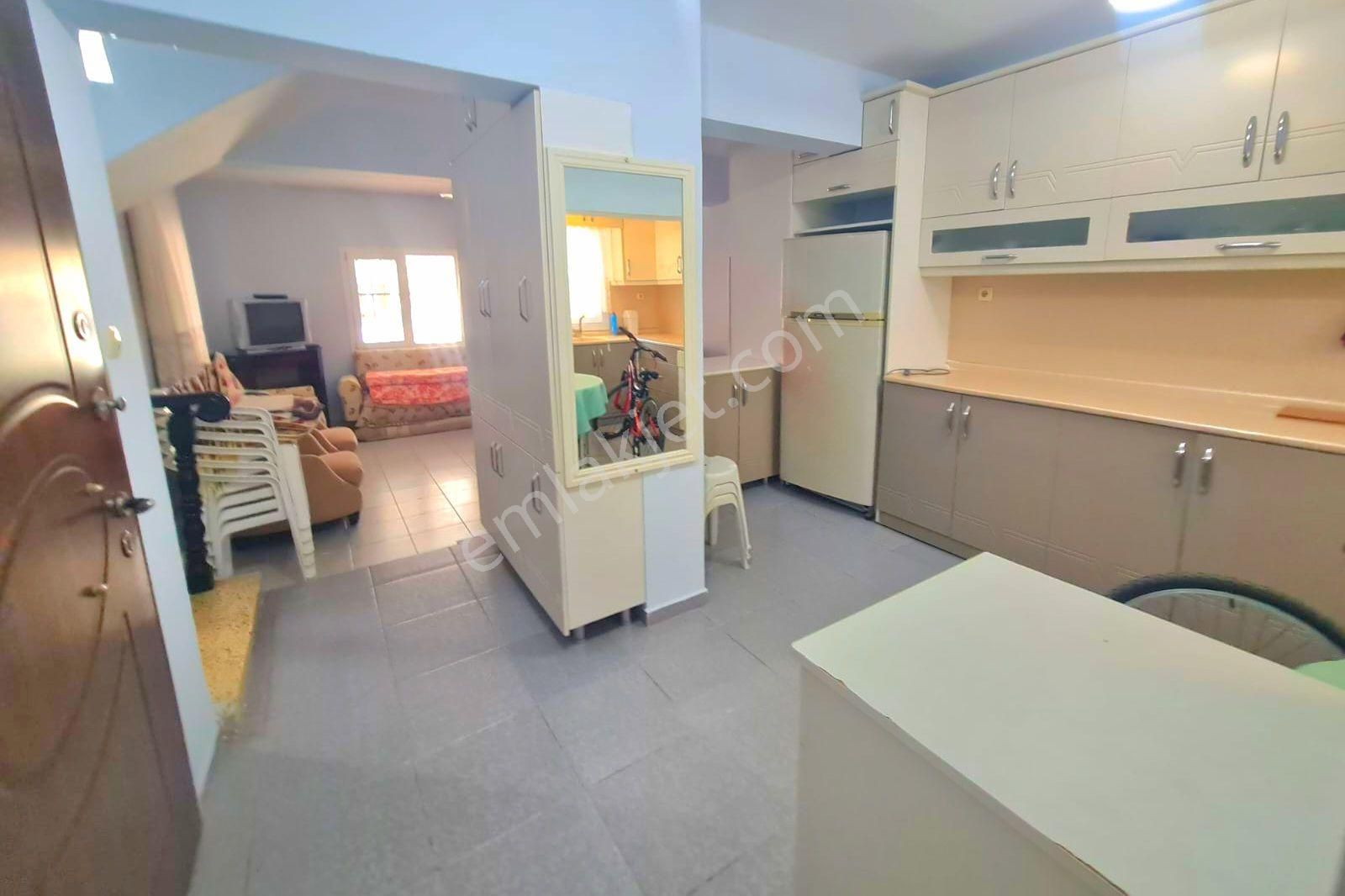 Ata Emlak'tan Plaja 200 Mt. 3+1 Bahçeli Villa - Görsel 19