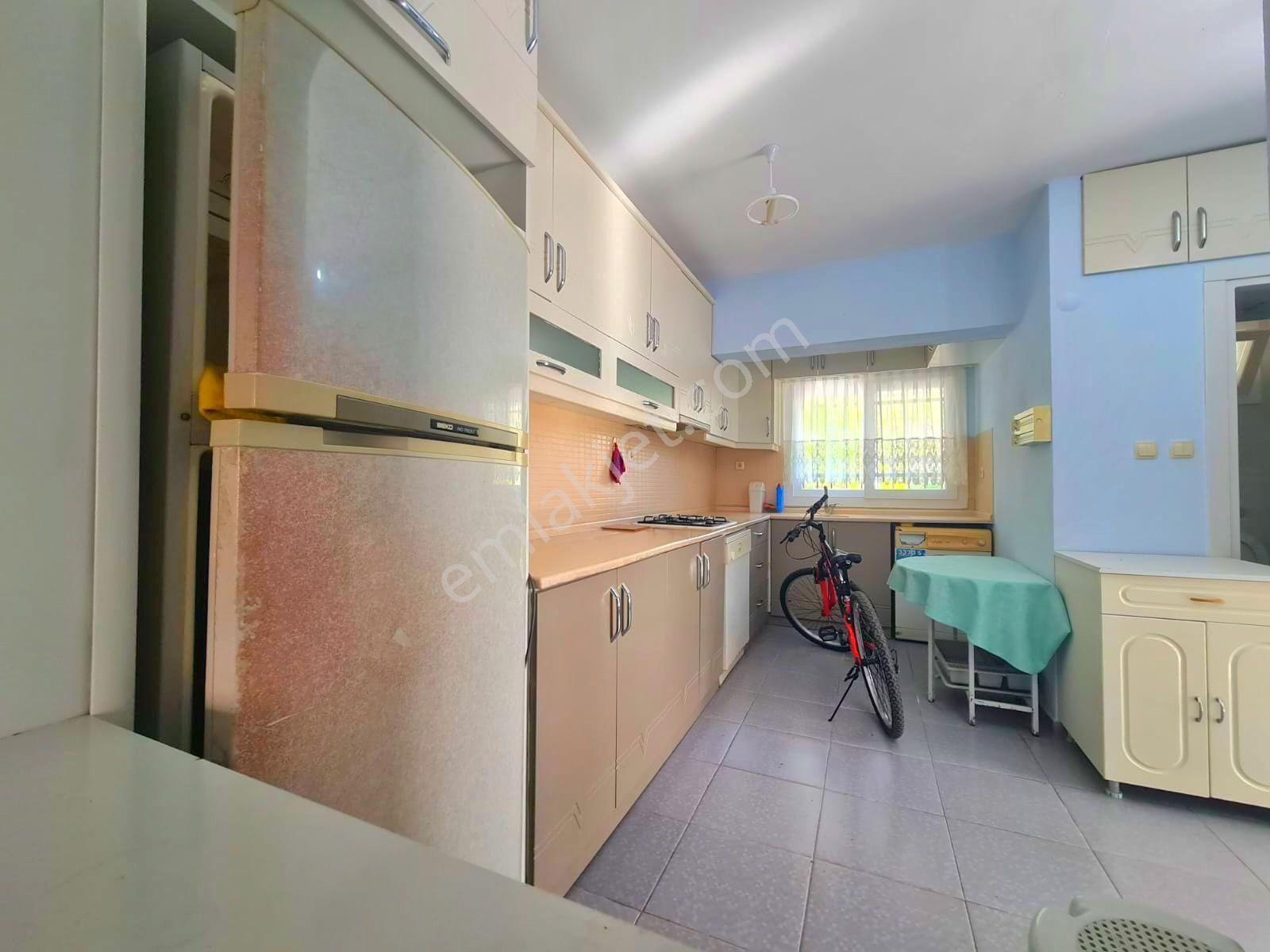 Ata Emlak'tan Plaja 200 Mt. 3+1 Bahçeli Villa - Görsel 15