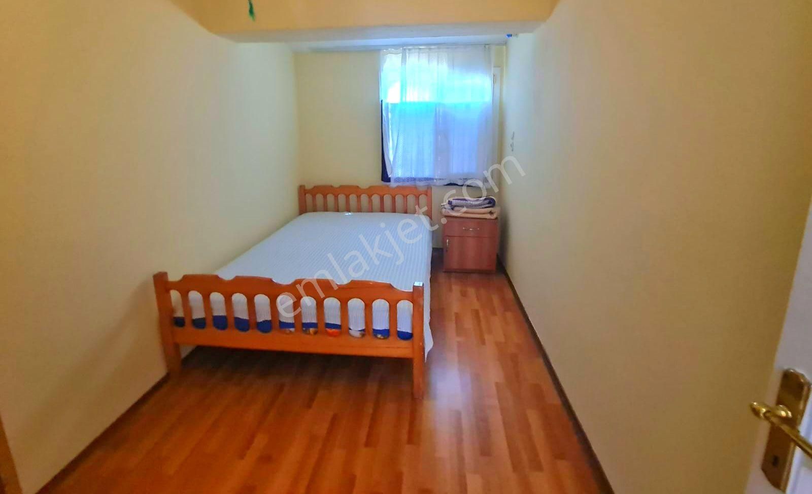 Ata Emlak'tan Plaja 200 Mt. 3+1 Bahçeli Villa - Görsel 27